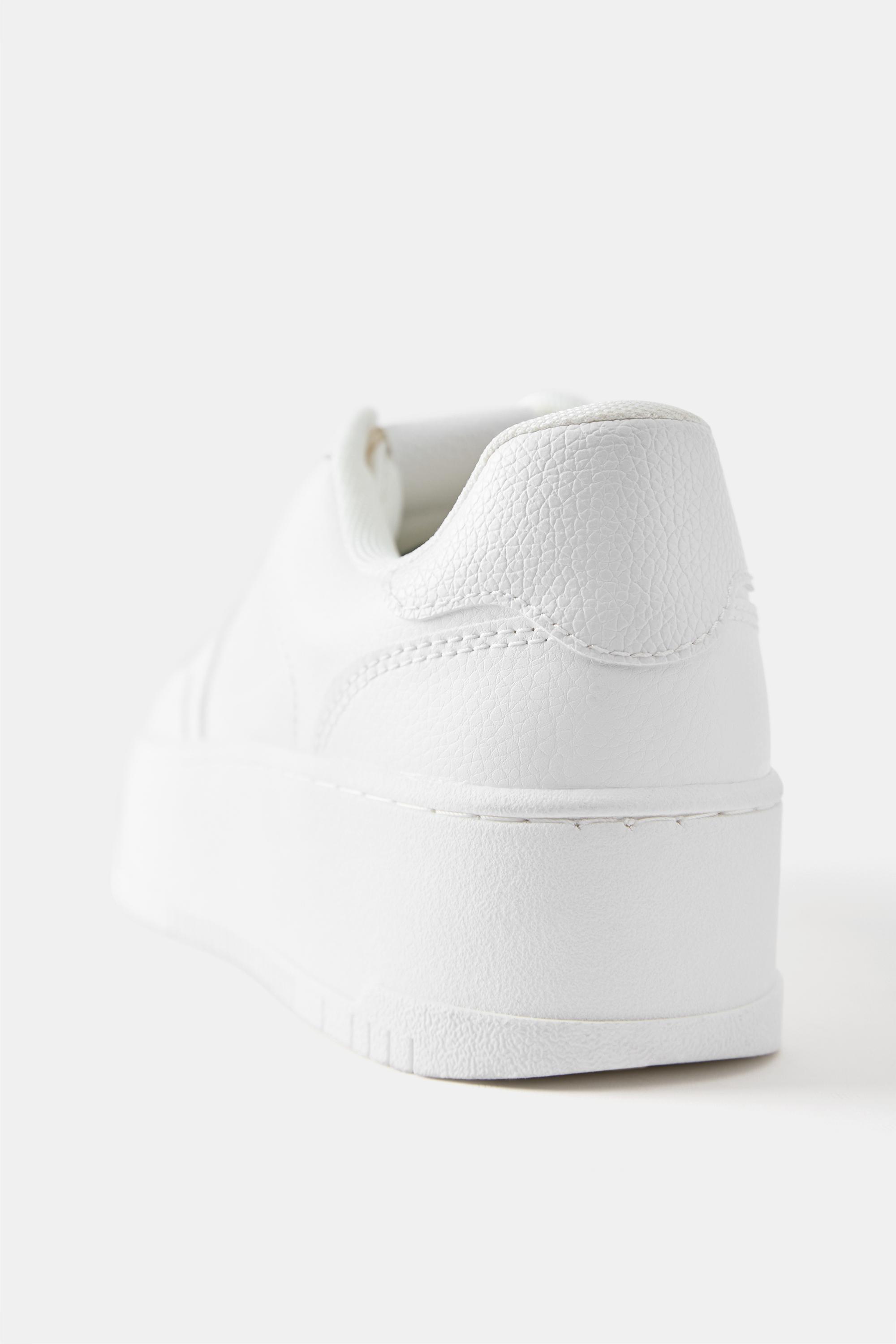 Platform trainers with detail — White