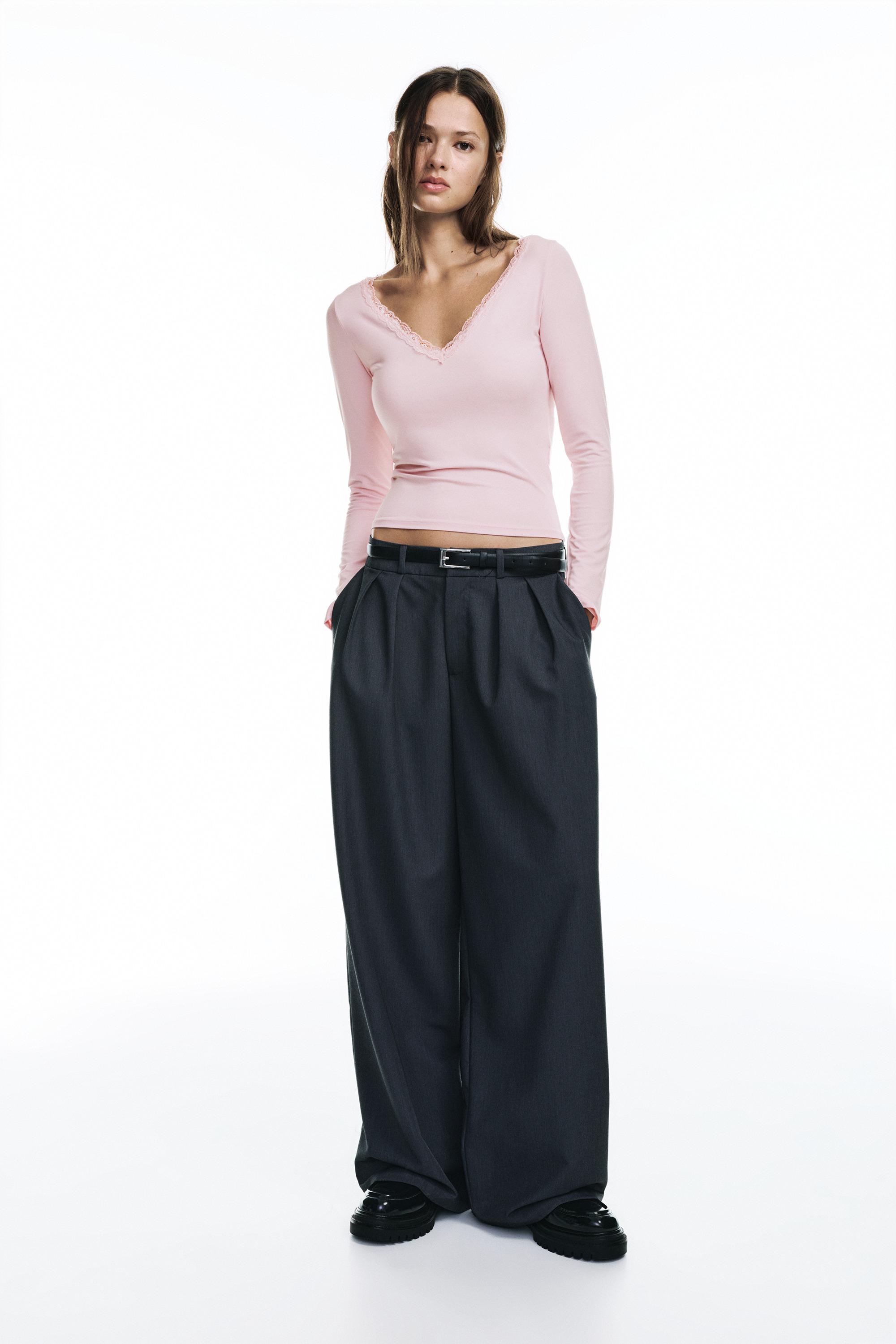 Lace trim neckline T-shirt — Pink