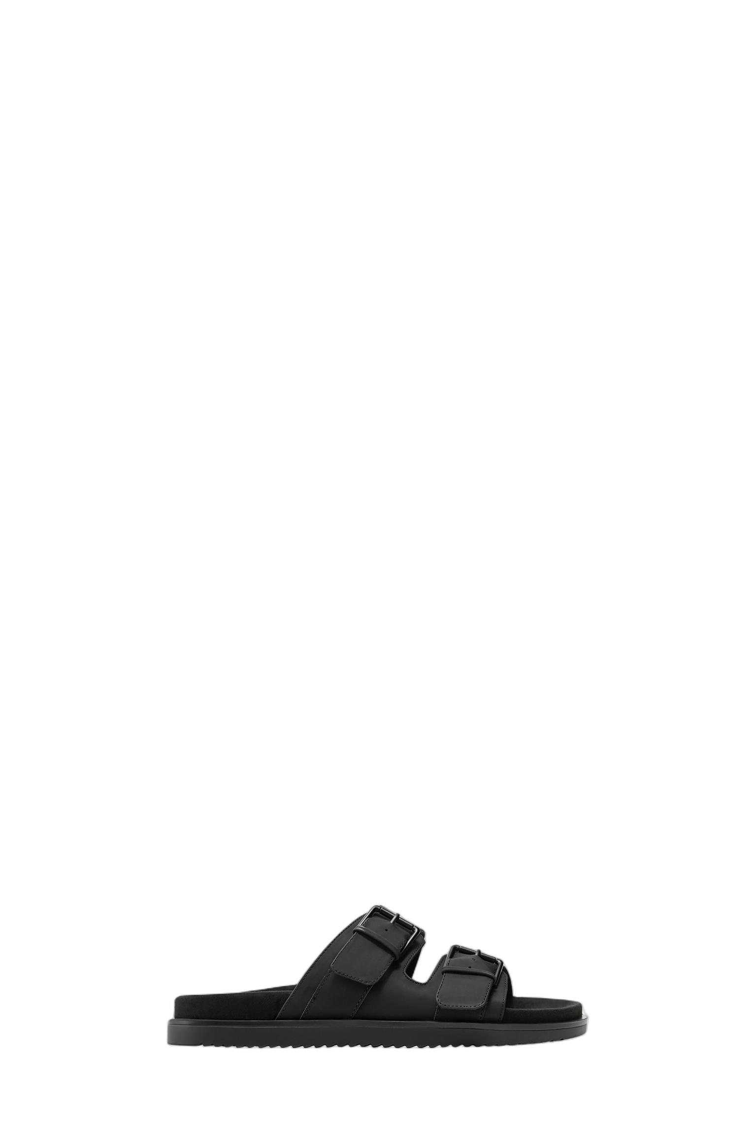 Buckled sandals — Black