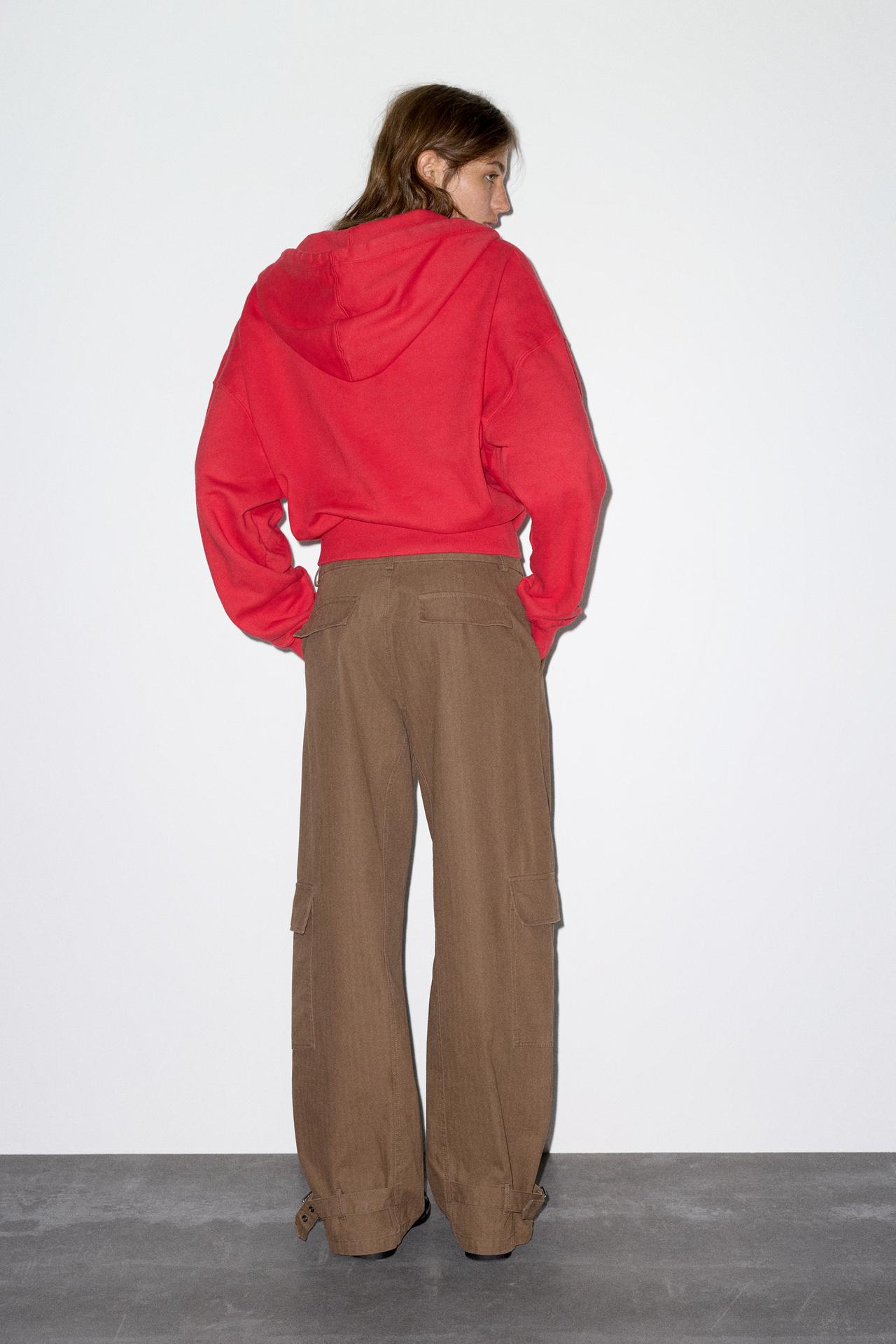 Cargo trousers with hem buckle — Brown