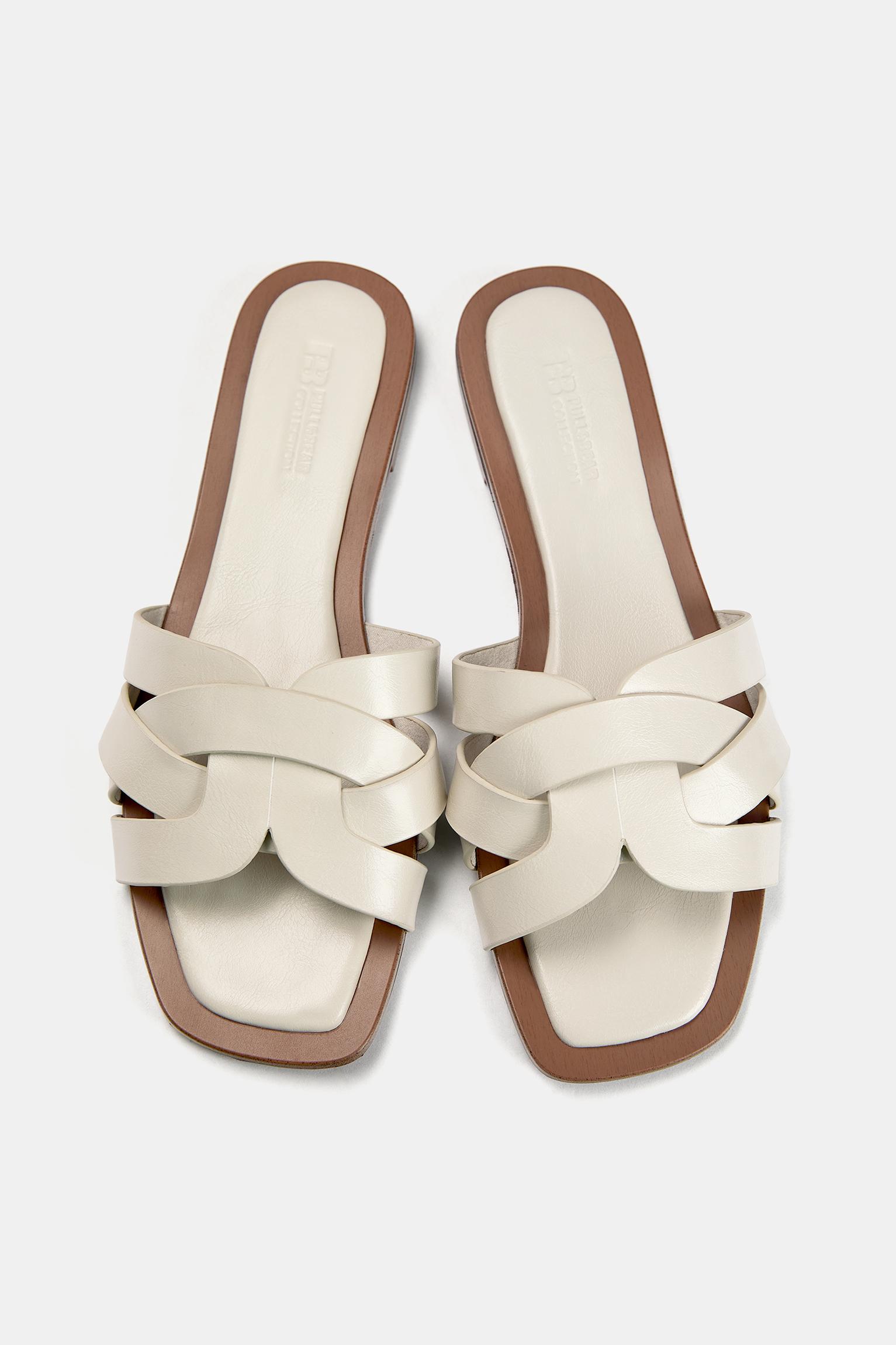 Flat strap sandals — Ecru