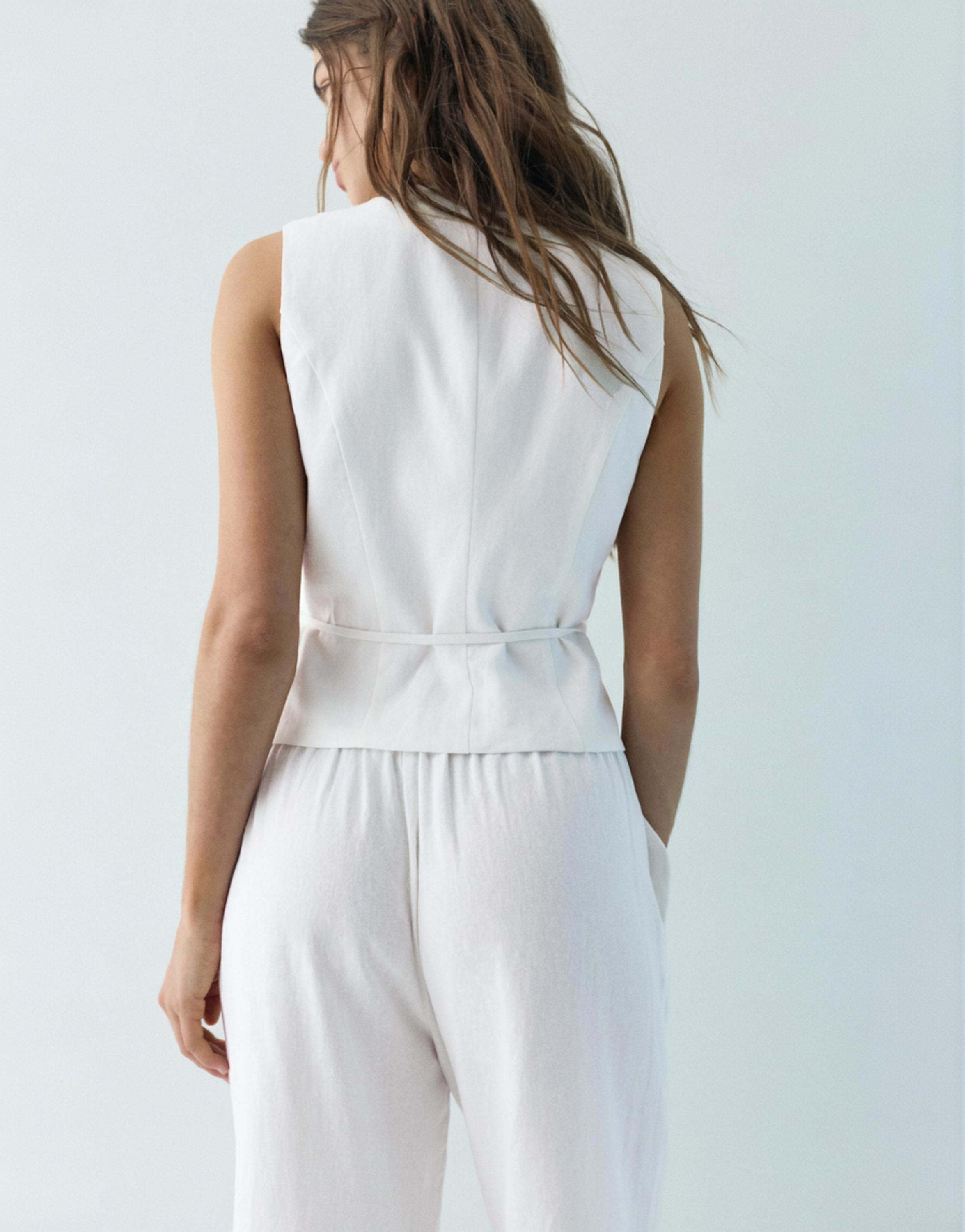 Rustic linen-blend waistcoat — White