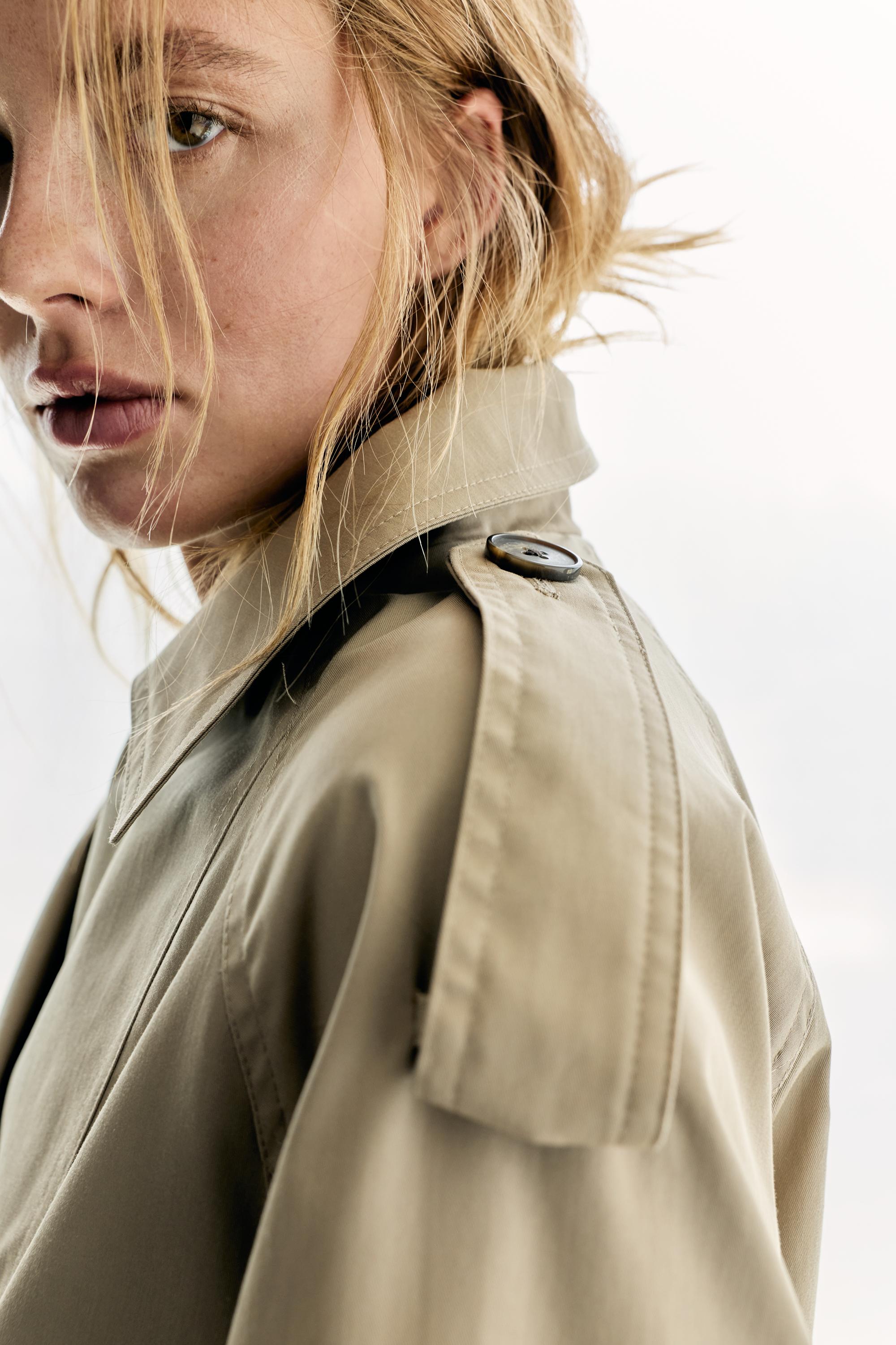 Balloon-fit short trench coat — Sand