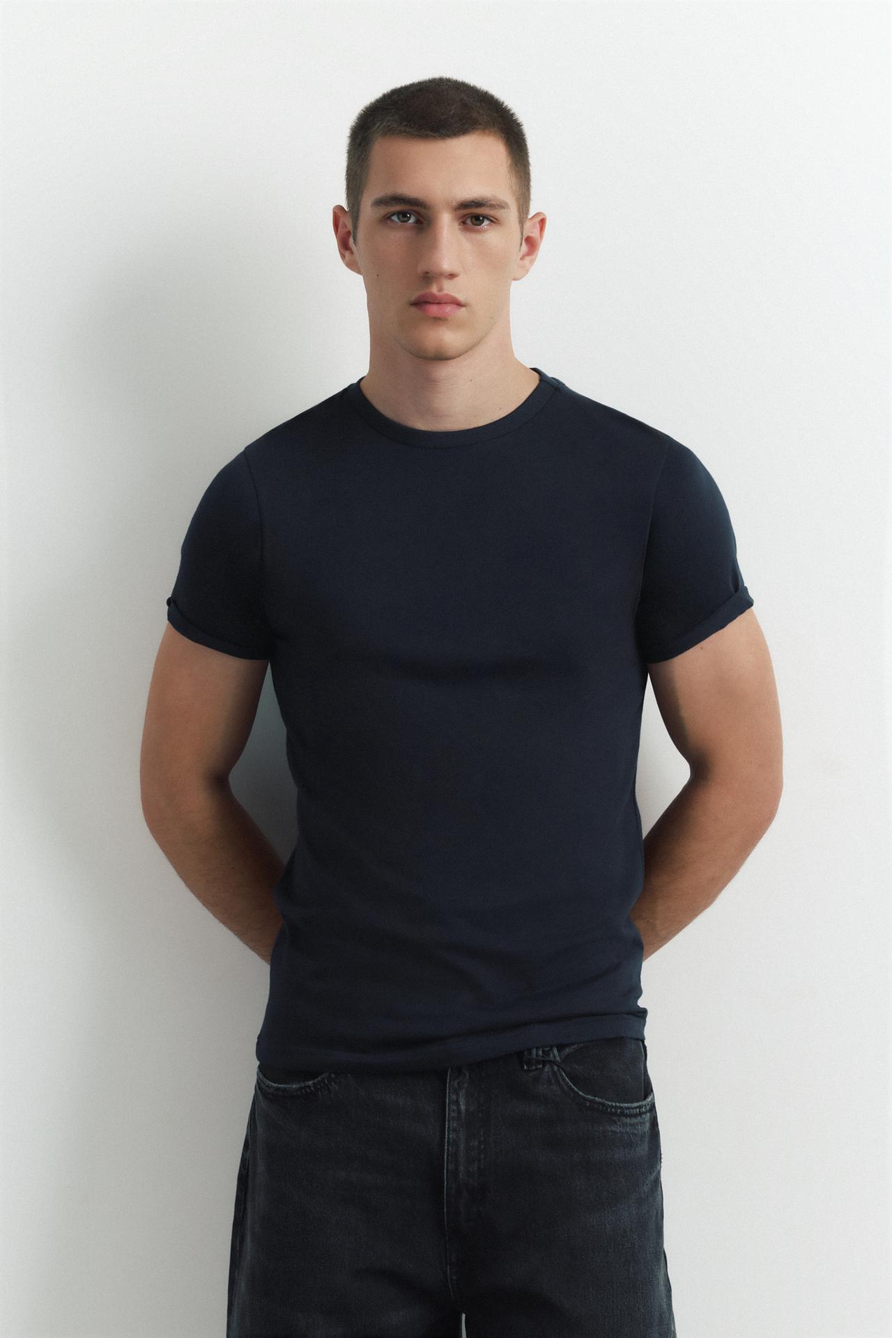 Muscle fit T-shirt — Navy