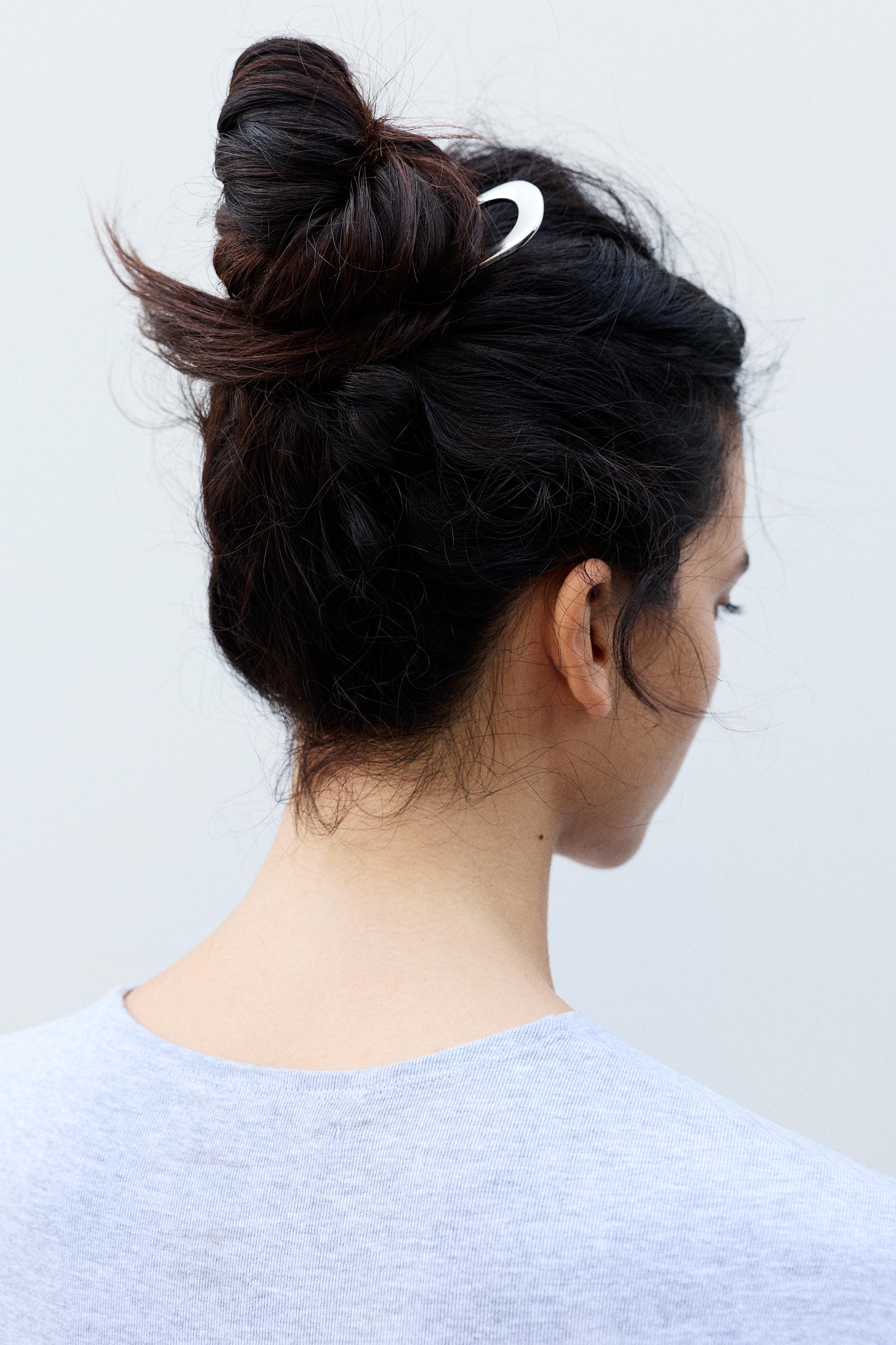 Pack of metal hair pins — Gold