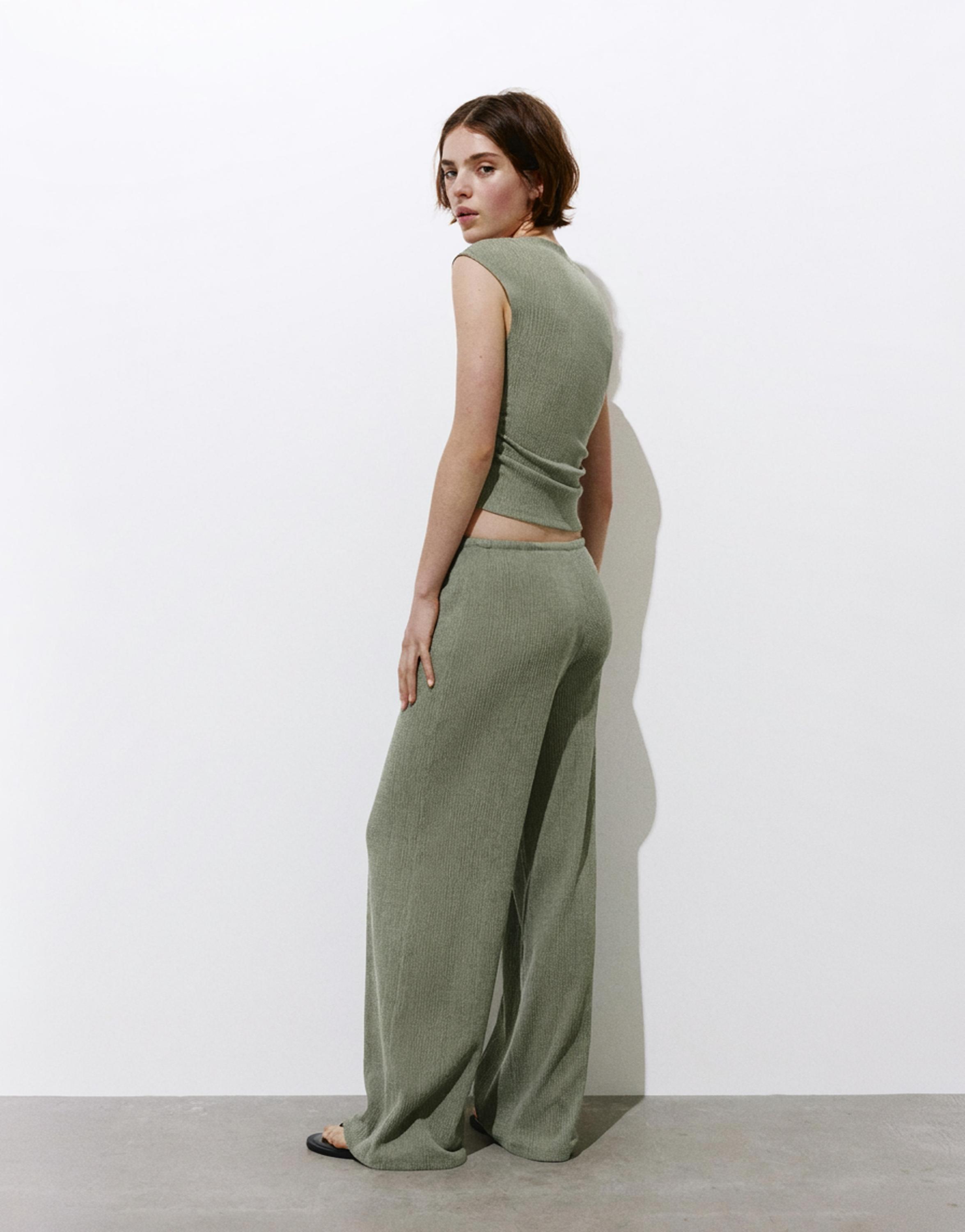 Wide-leg crepe trousers — Khaki