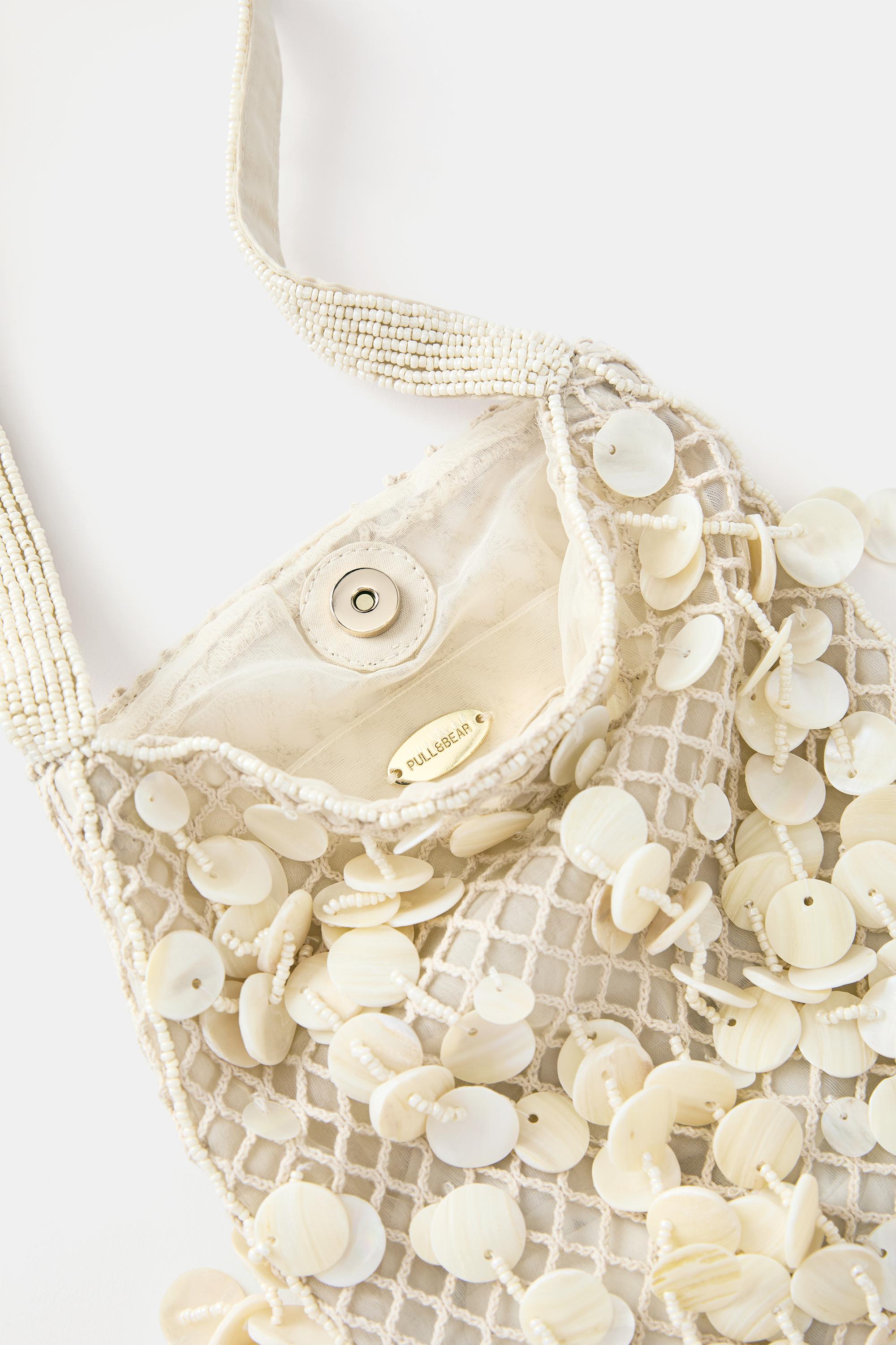 Beaded shoulder bag — Ecru