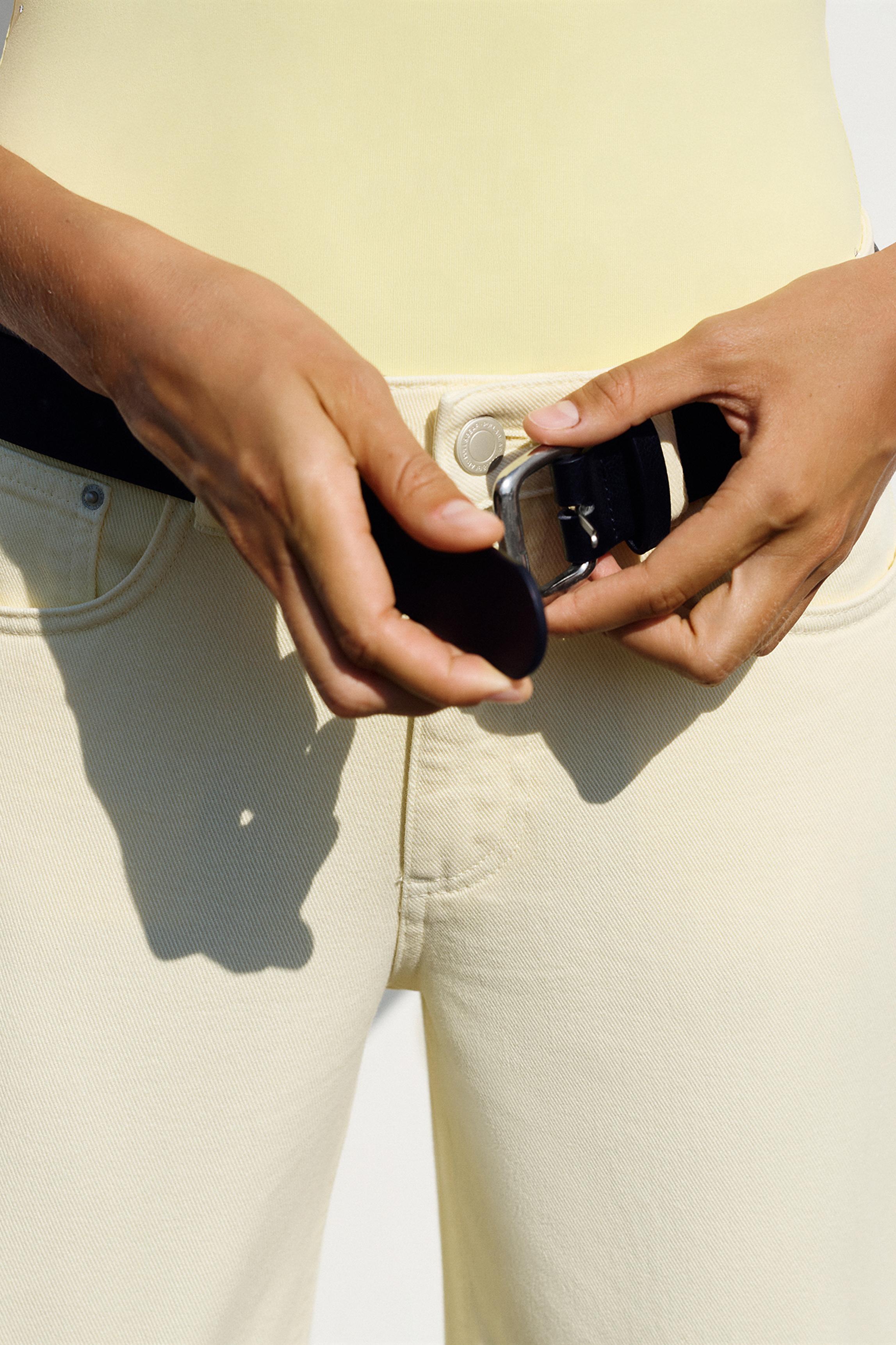 Square buckle belt — Black