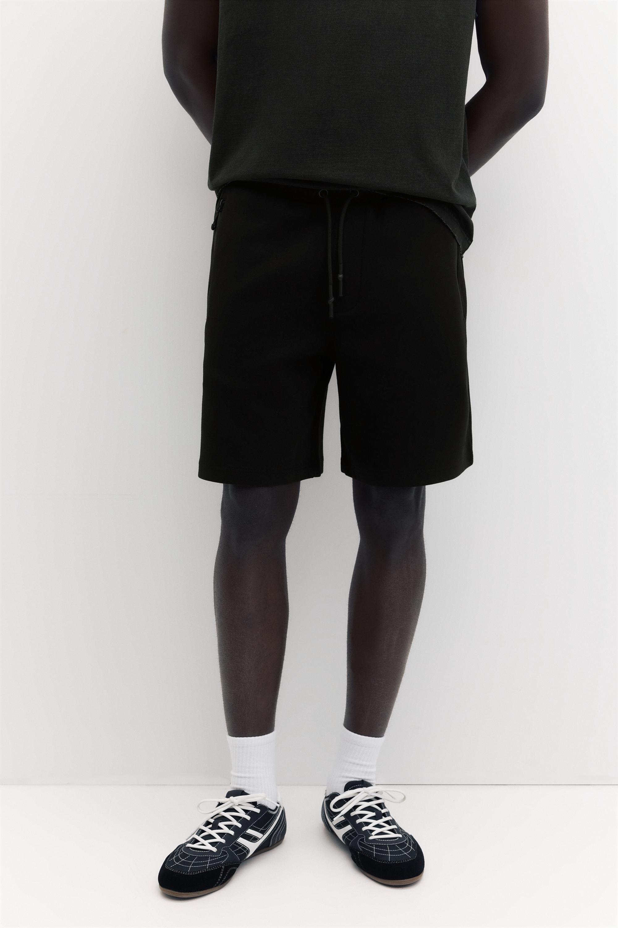 Regular fit jogger Bermuda shorts — Black