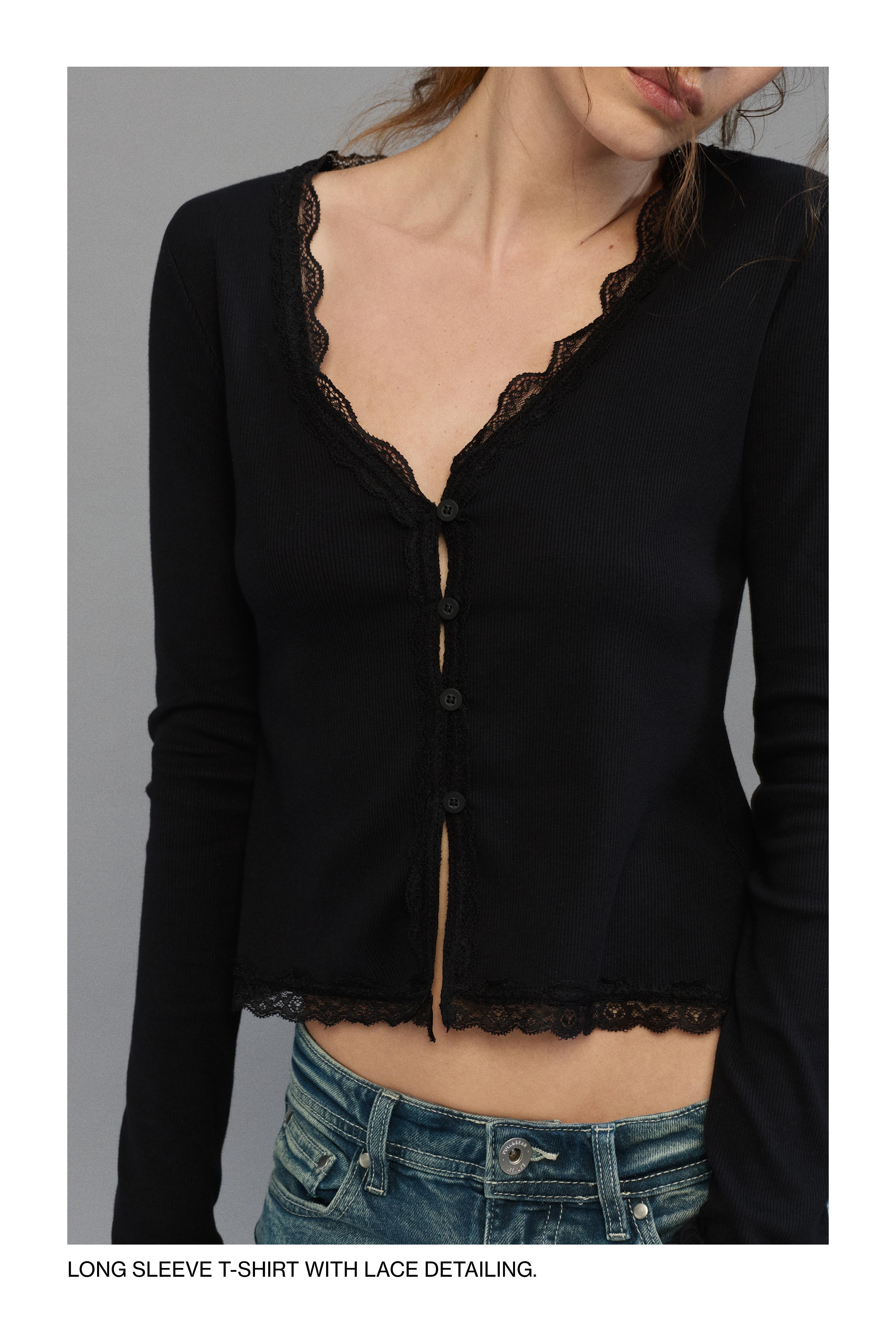 Buttoned lace T-shirt — Black