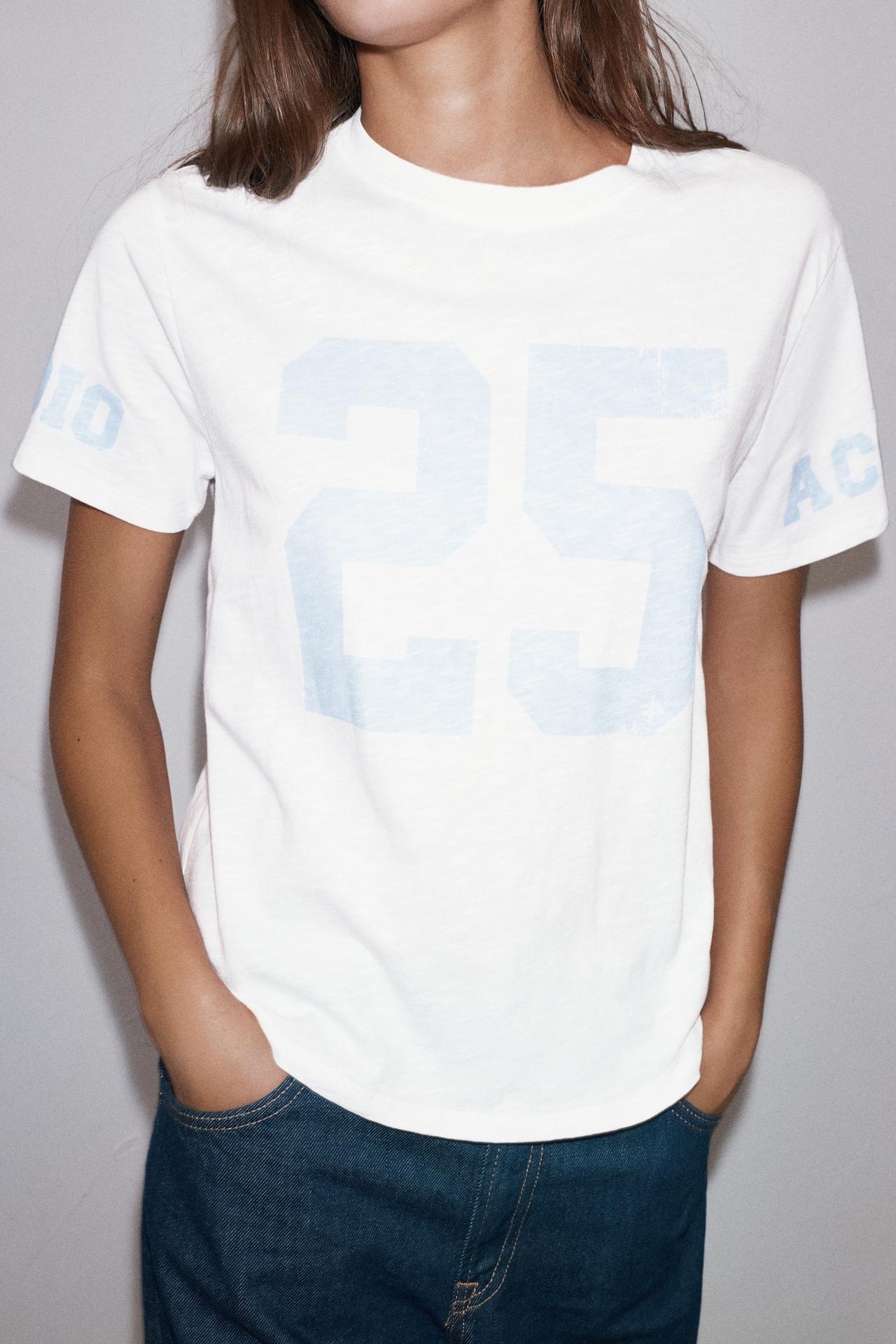 Number graphic T-shirt — Ice