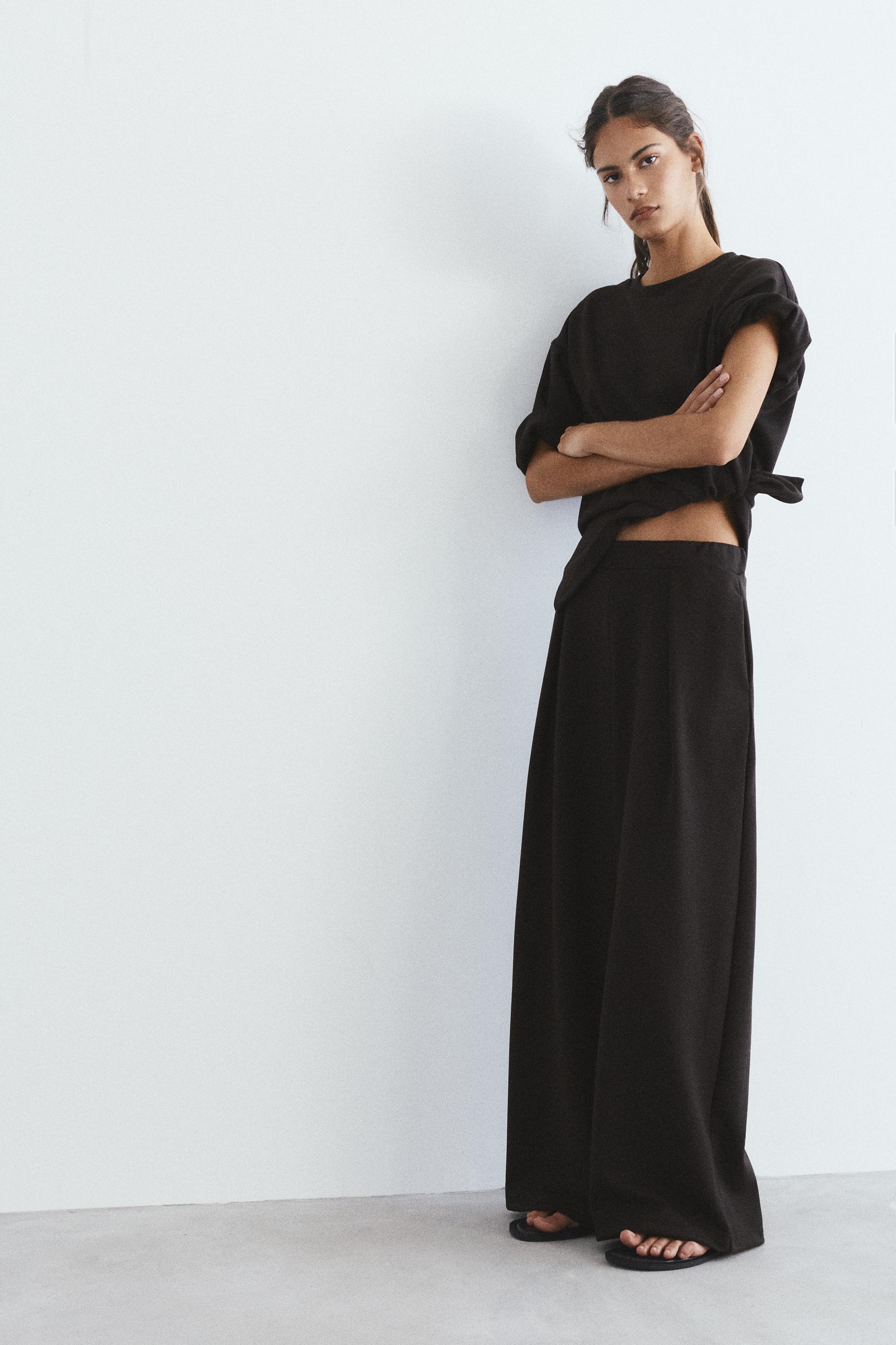 Soft-touch wide-leg darted trousers — Anthracite grey