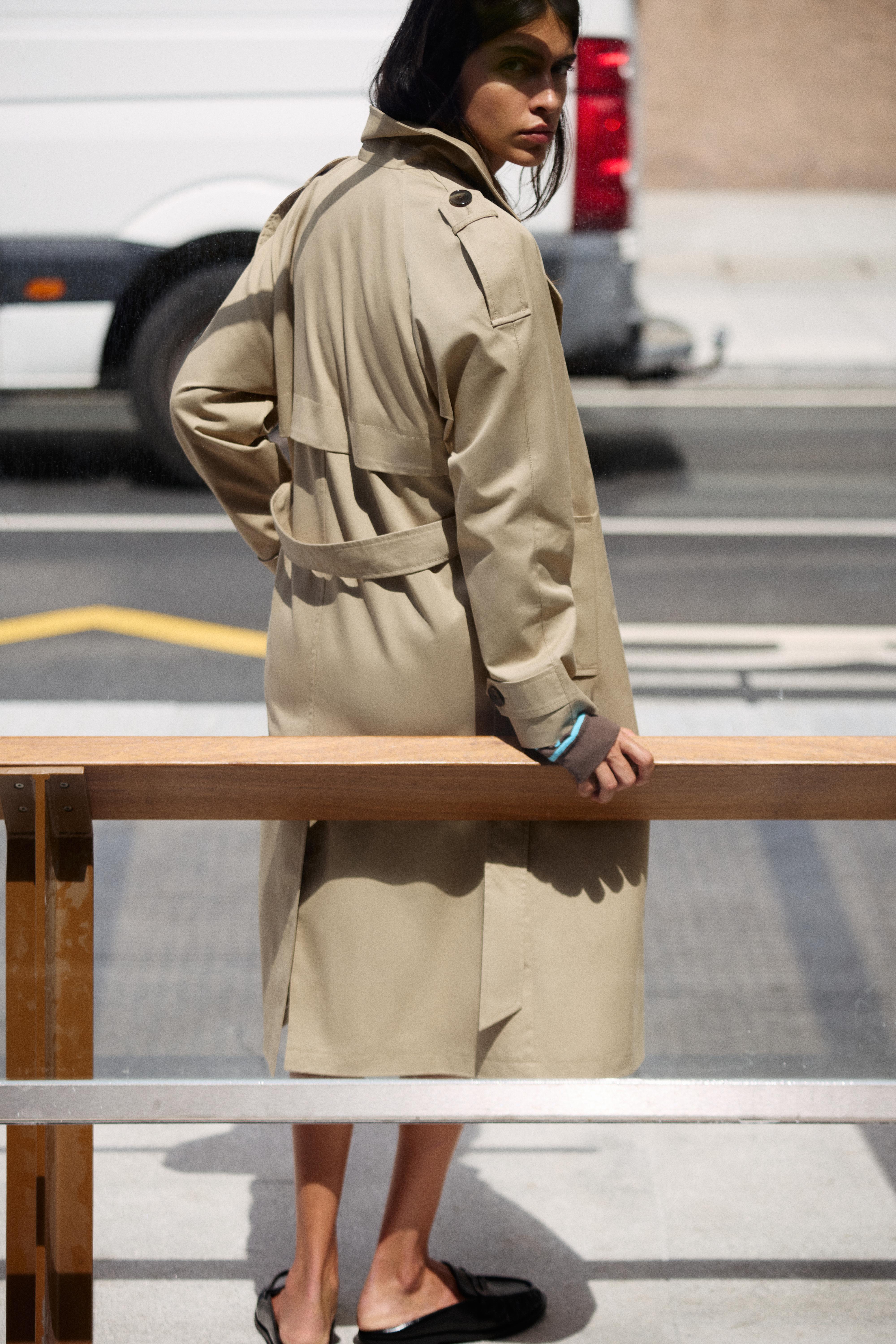 Trench coat — Sand