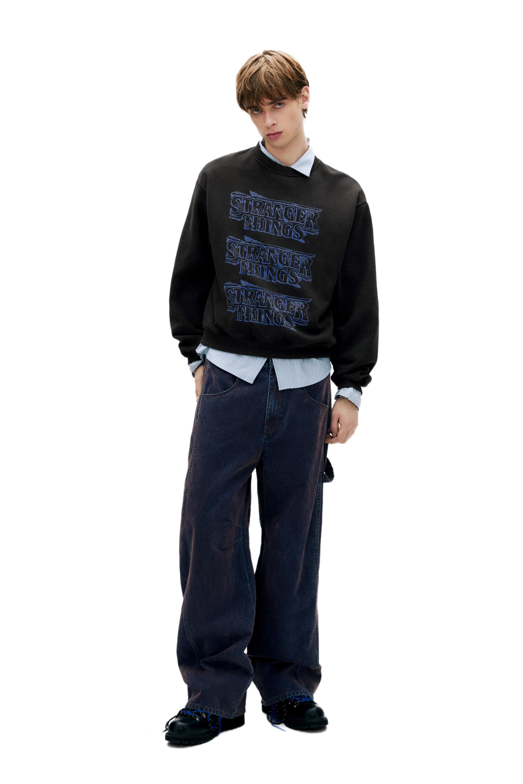 Stranger Things sweatshirt — Dark grey