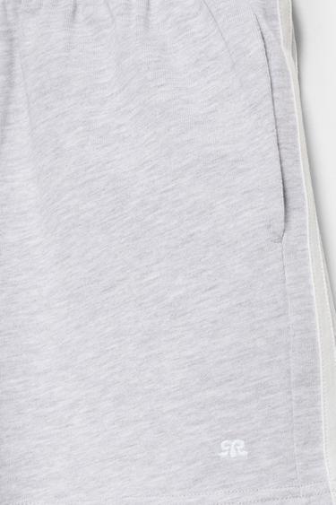 Sports shorts with side stripes — Grey marl 8