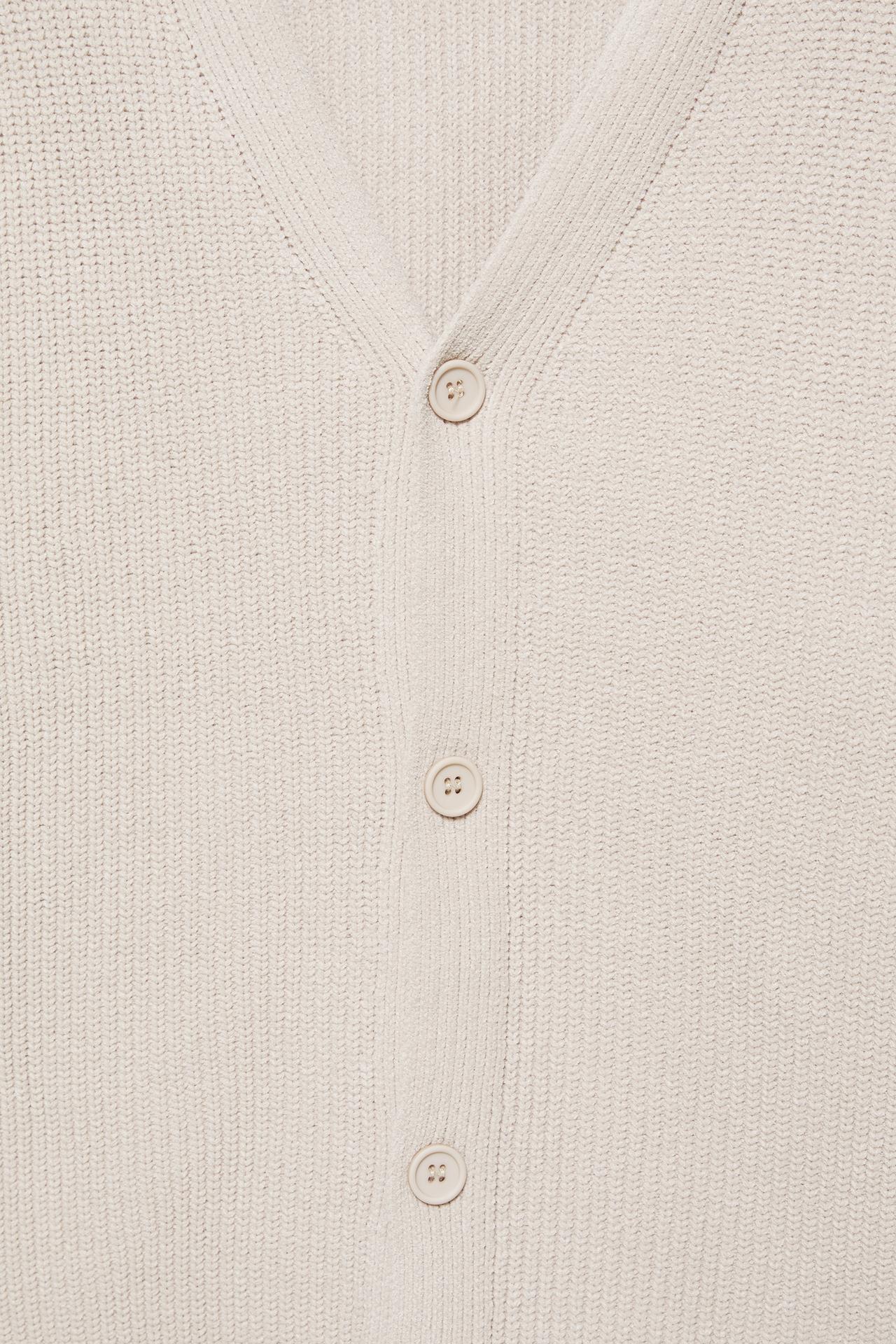 Buttoned cardigan — Sand