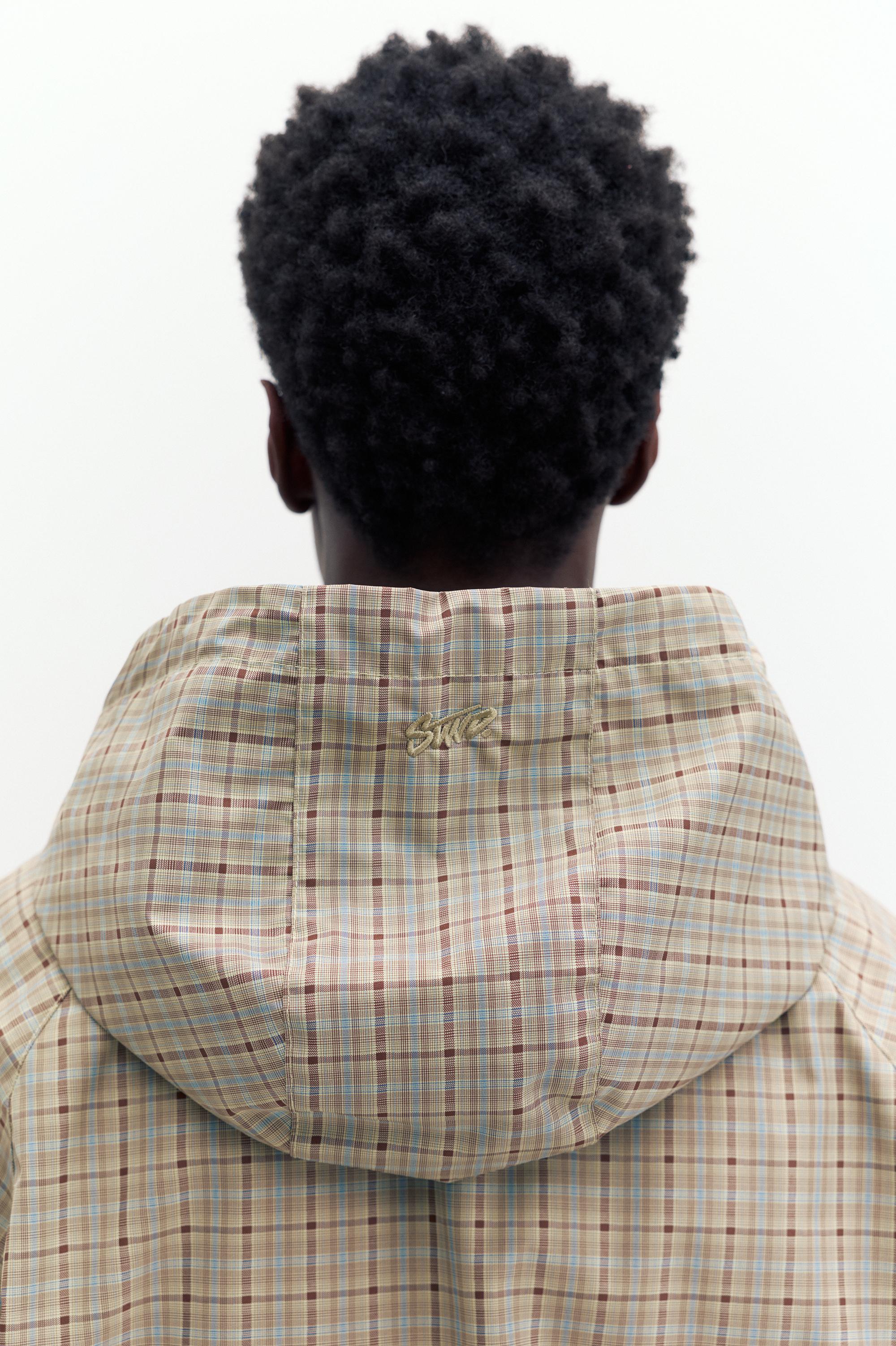 Kapüşonlu kareli hafif yağmurluk - Görsel 13