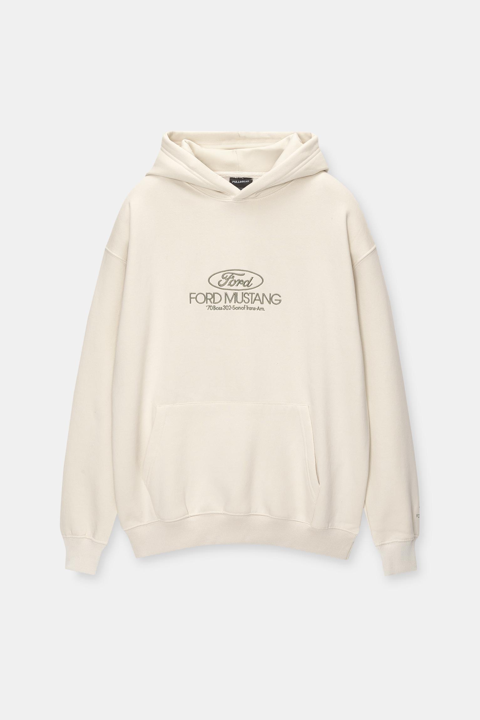 Pull and bear hoodie white online