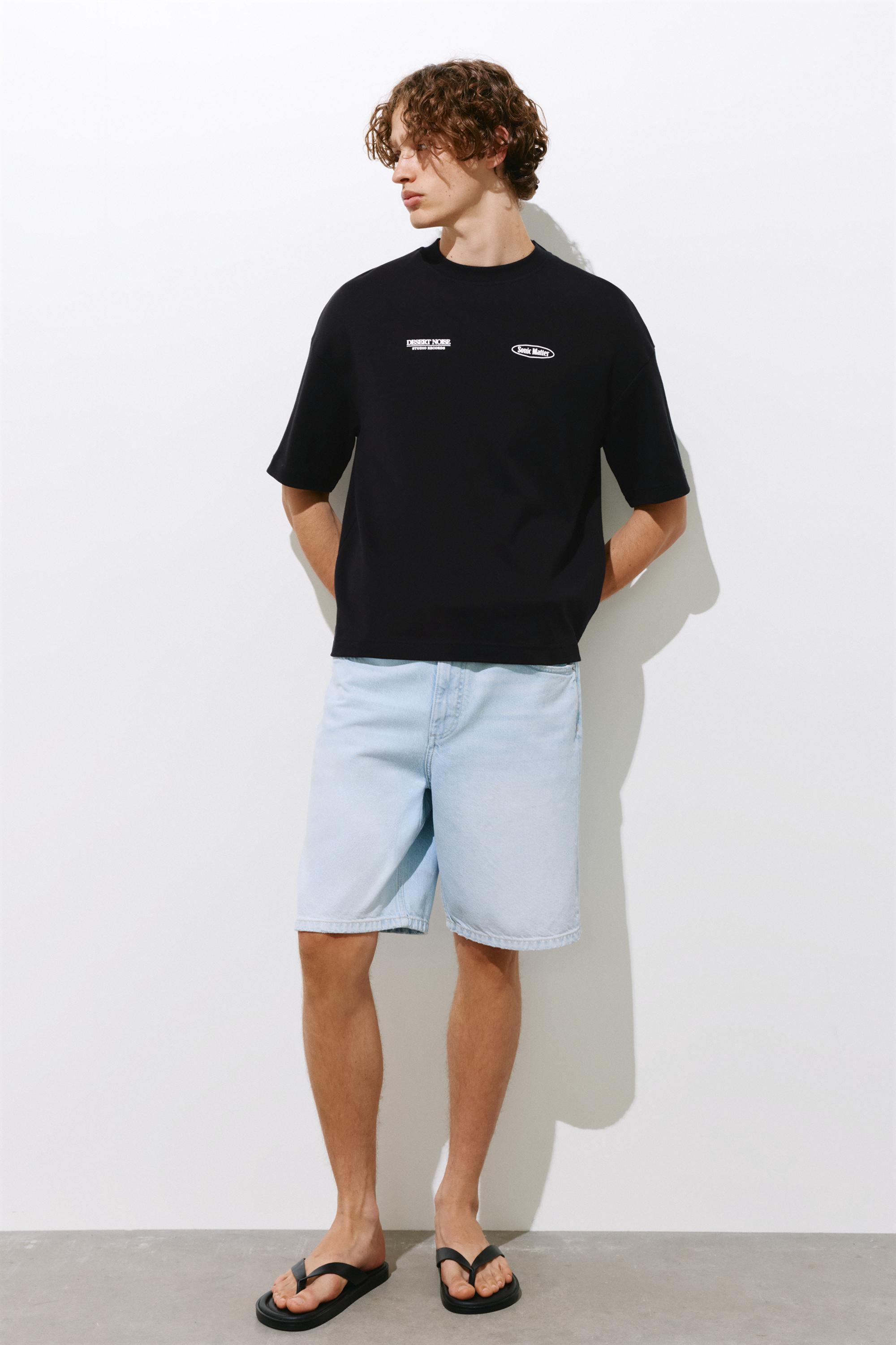 Oversize graphic T-shirt — Black