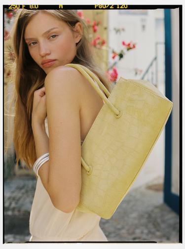 Textured shoulder bag — Yellow 3