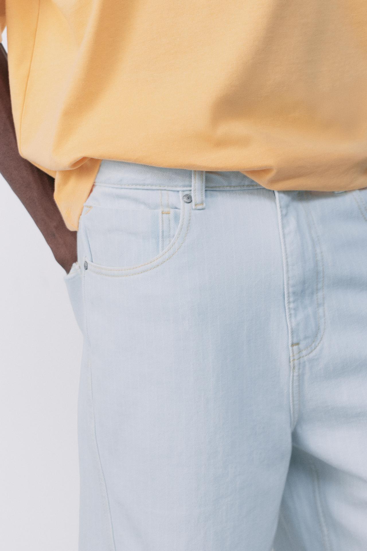 Relaxed-fit seam detail denim Bermuda shorts — Blue
