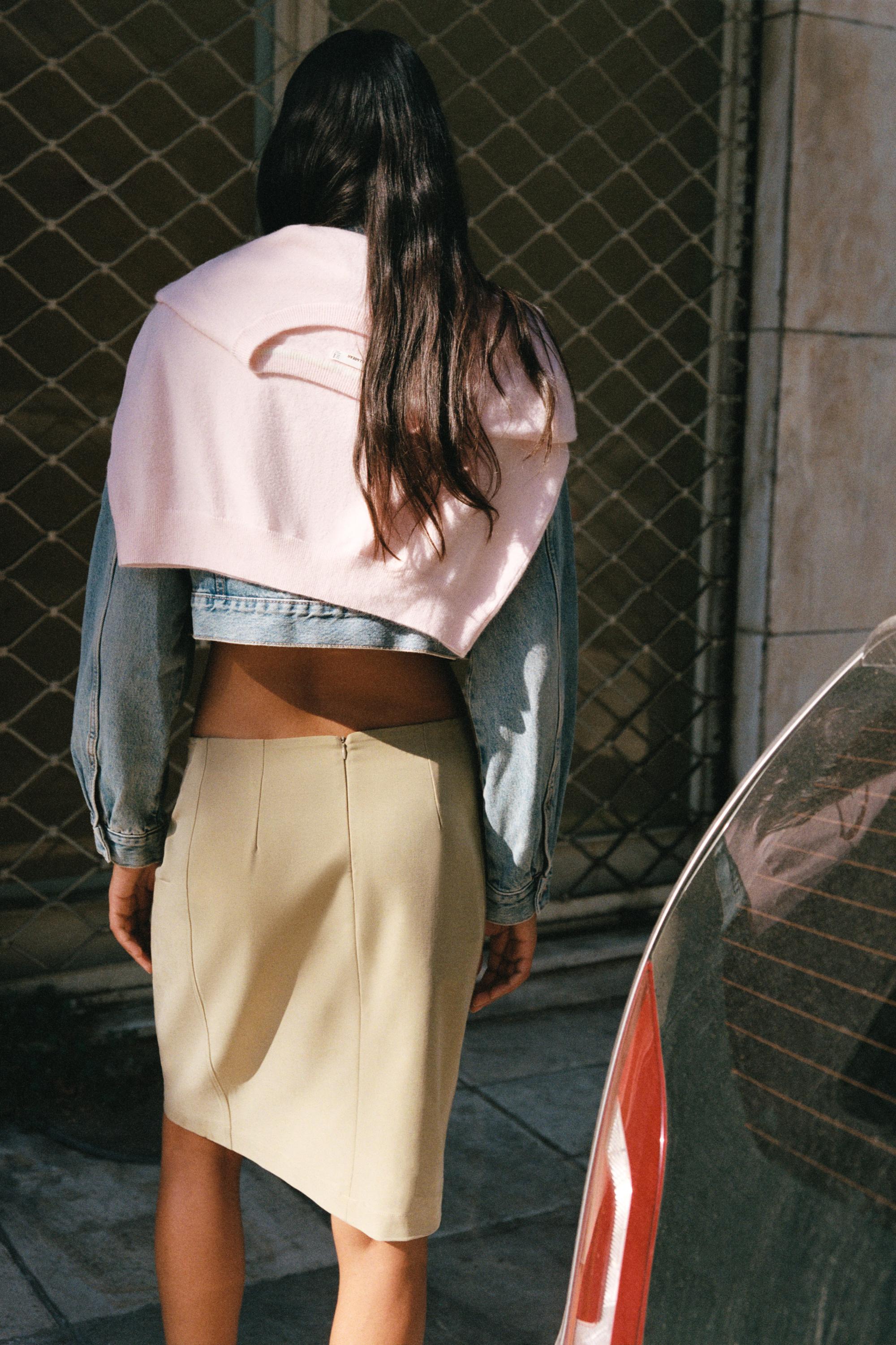 Straight buckle midi skirt — Medium camel