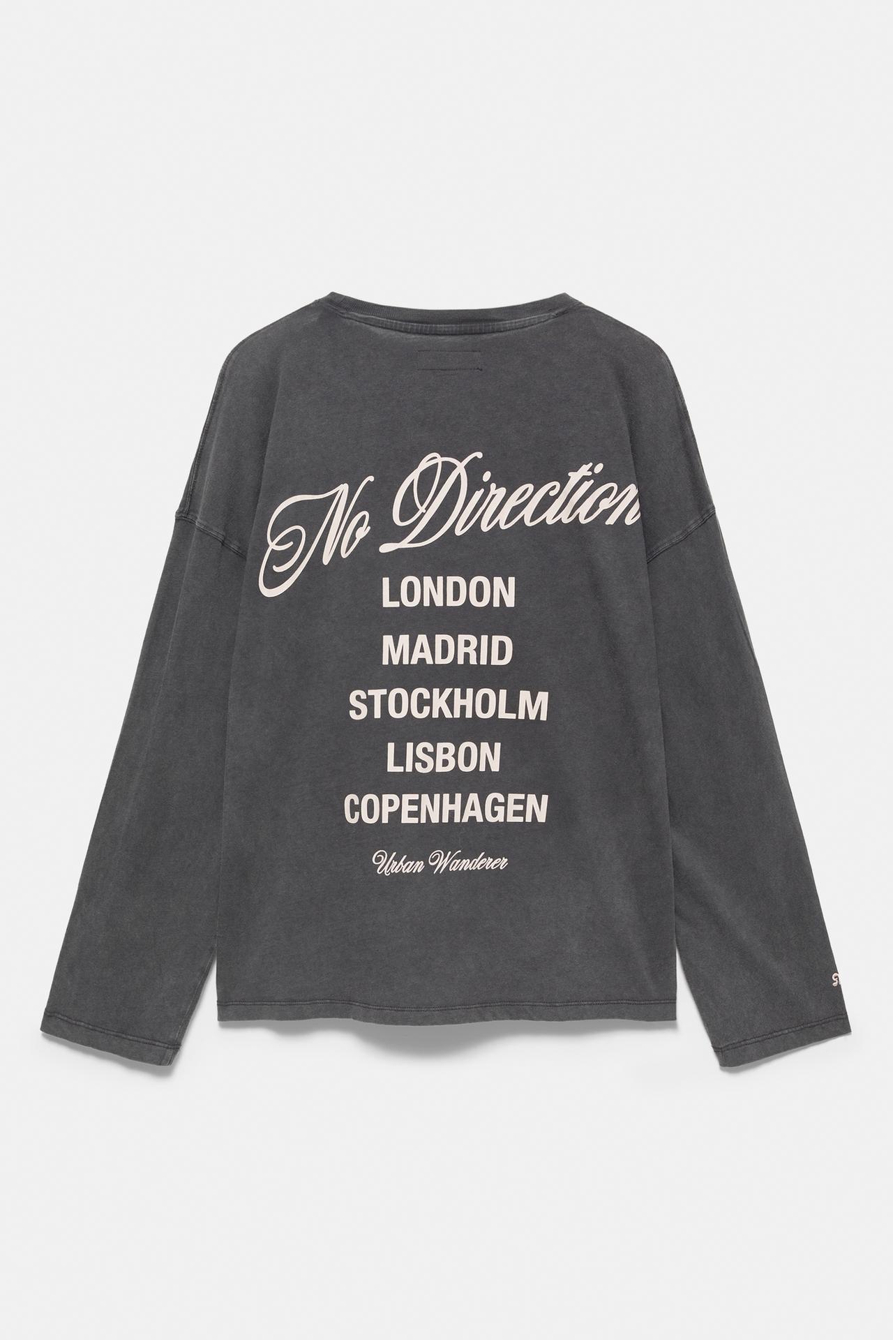 Oversize graphic T-shirt — Black