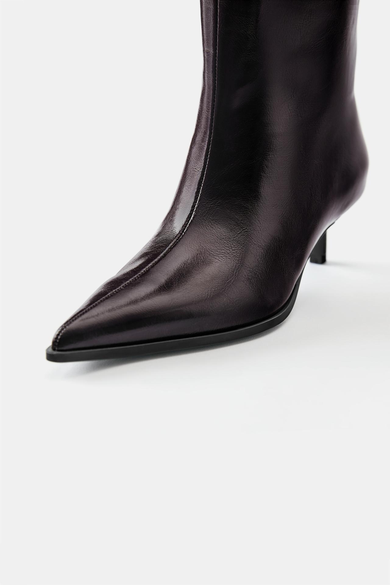 Tall kitten heel boots — Brown