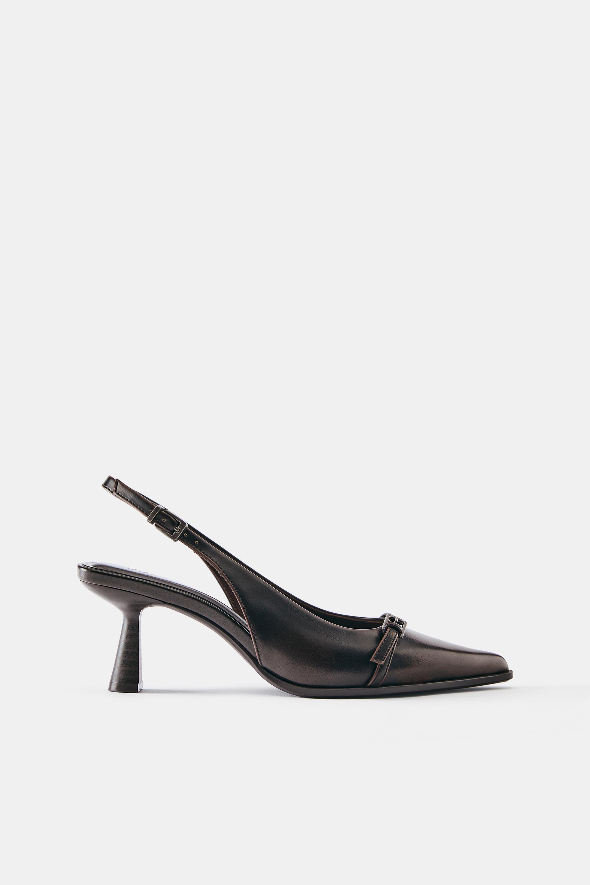 Chaussures À Talon À Boucle