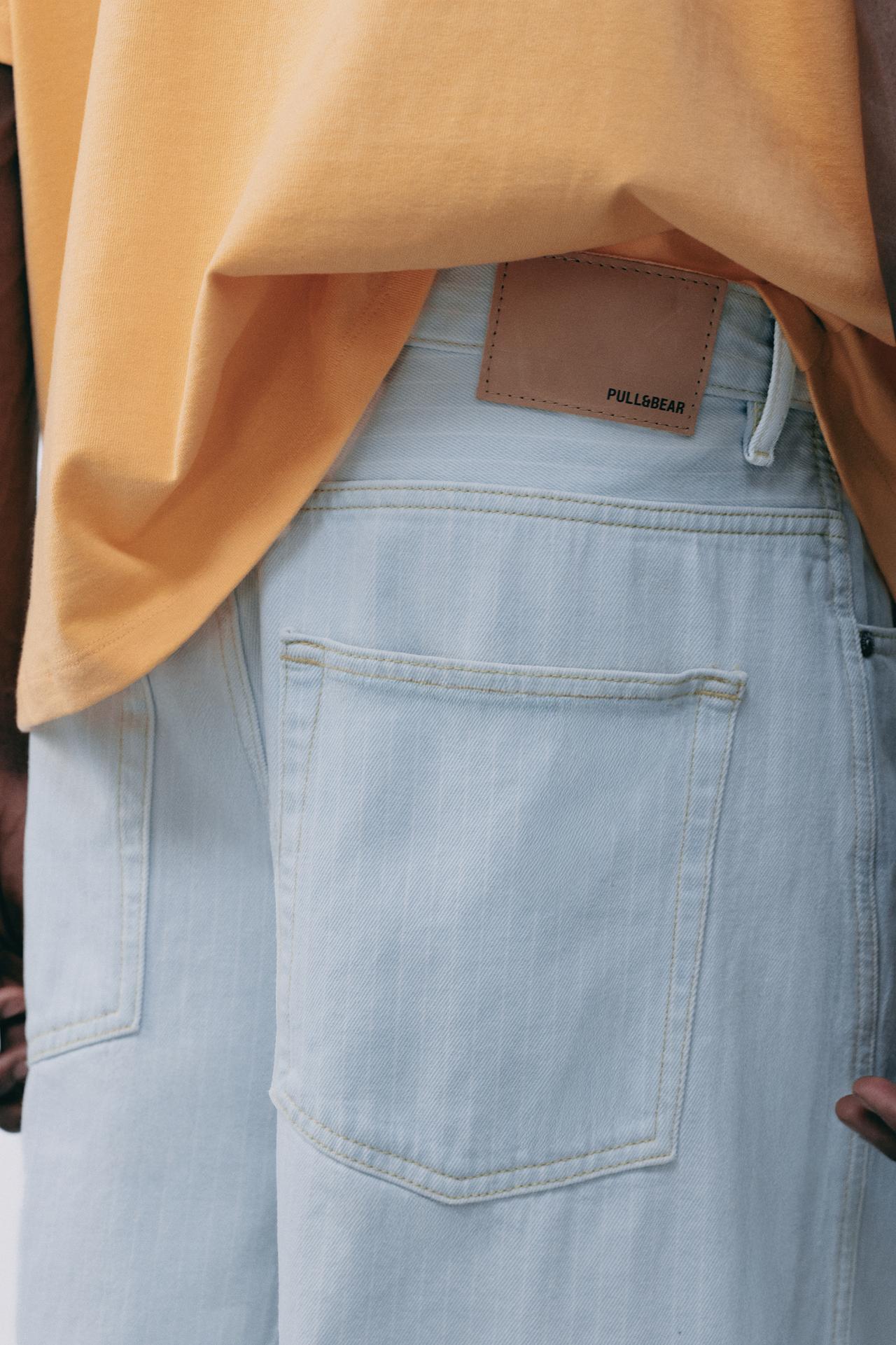 Relaxed-fit seam detail denim Bermuda shorts — Blue