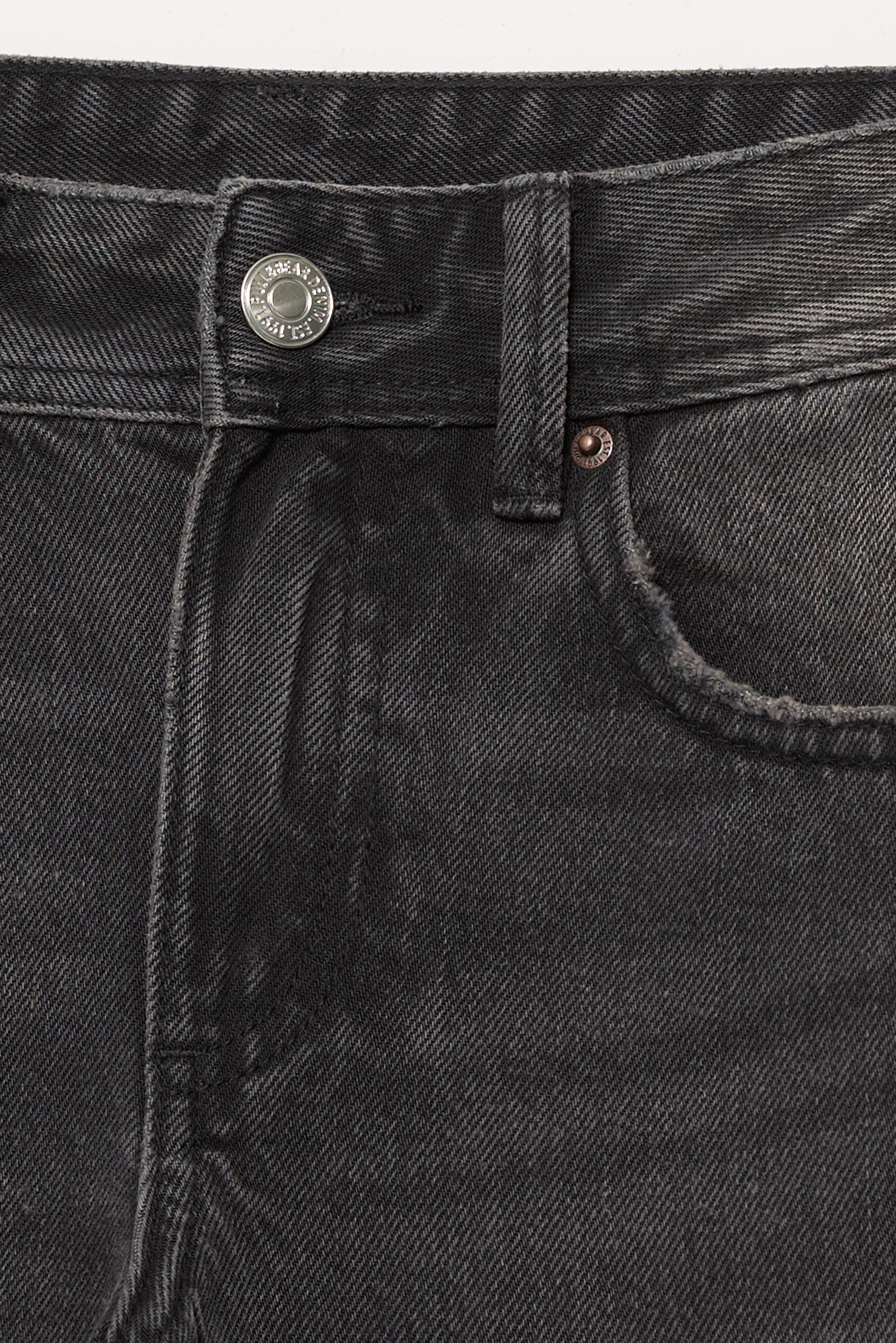 Low-rise straight-leg jeans — Black