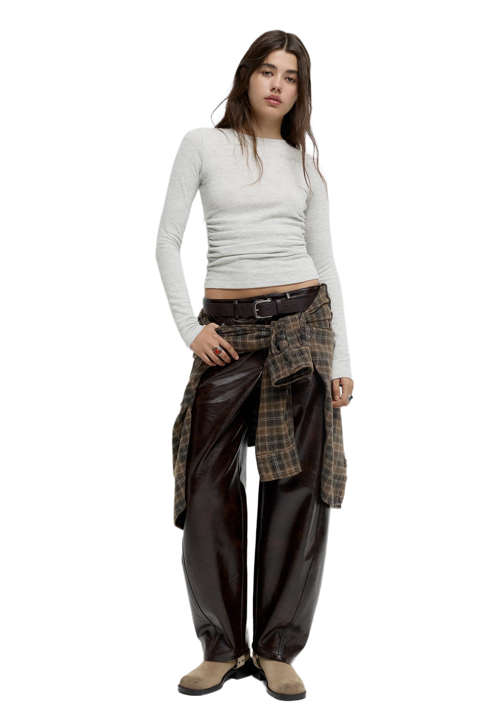 Büzgülü yumuşak dokulu tişört - Görsel 14