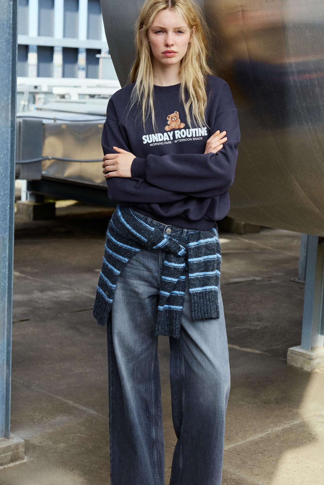 Bear graphic sweatshirt — Navy
