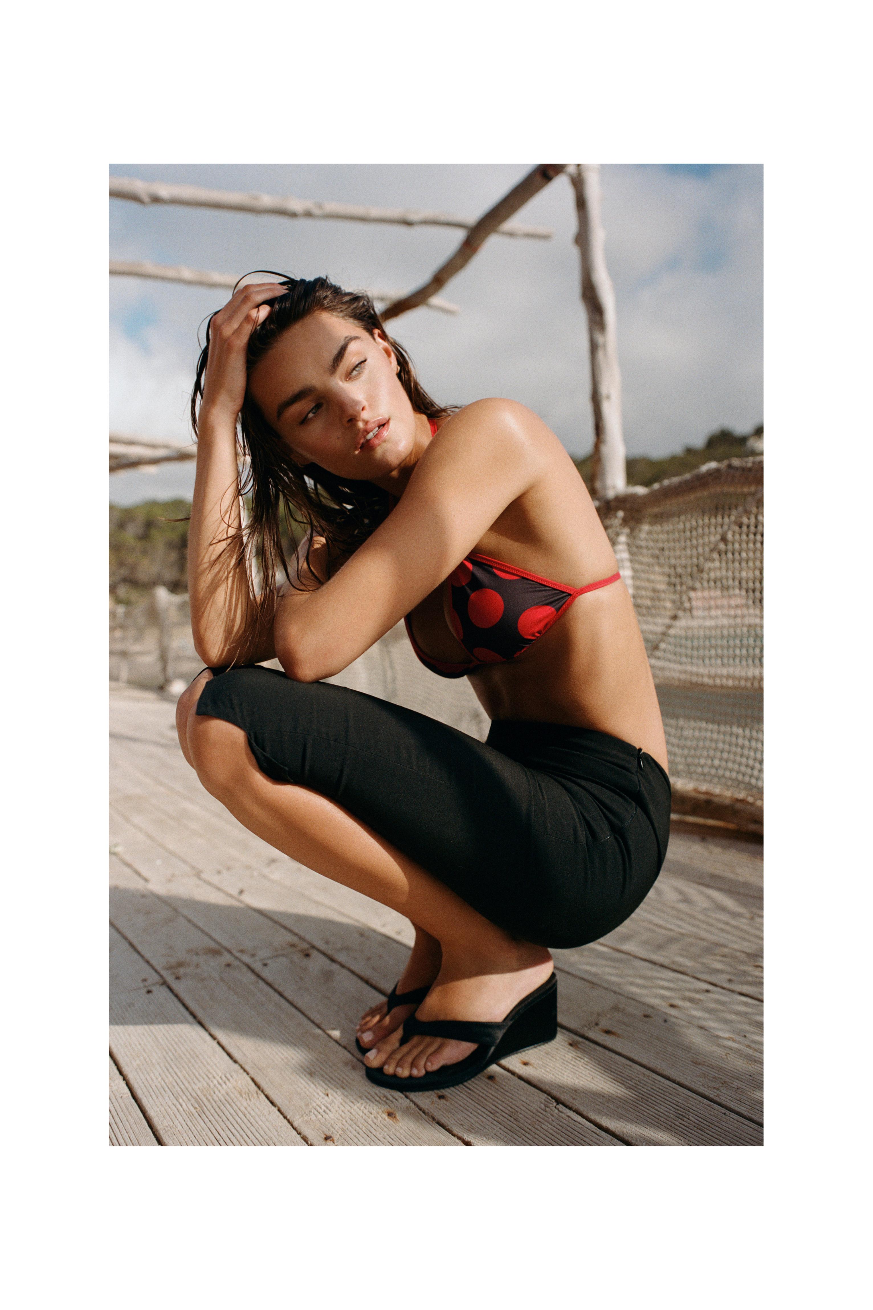 Wedge heel sandals — Black