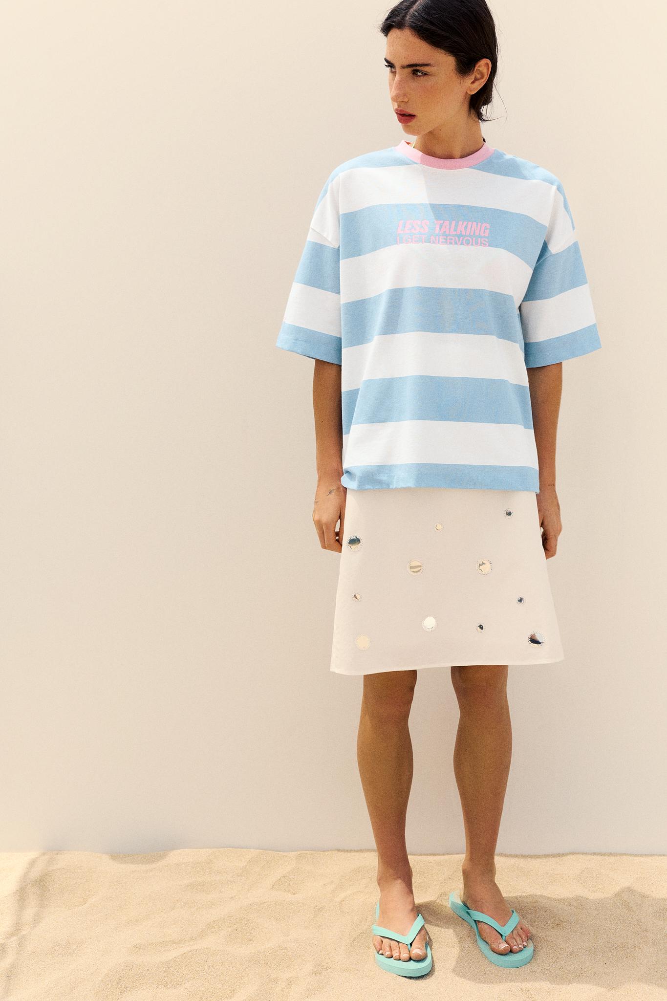 Oversize striped graphic T-shirt — Pale blue