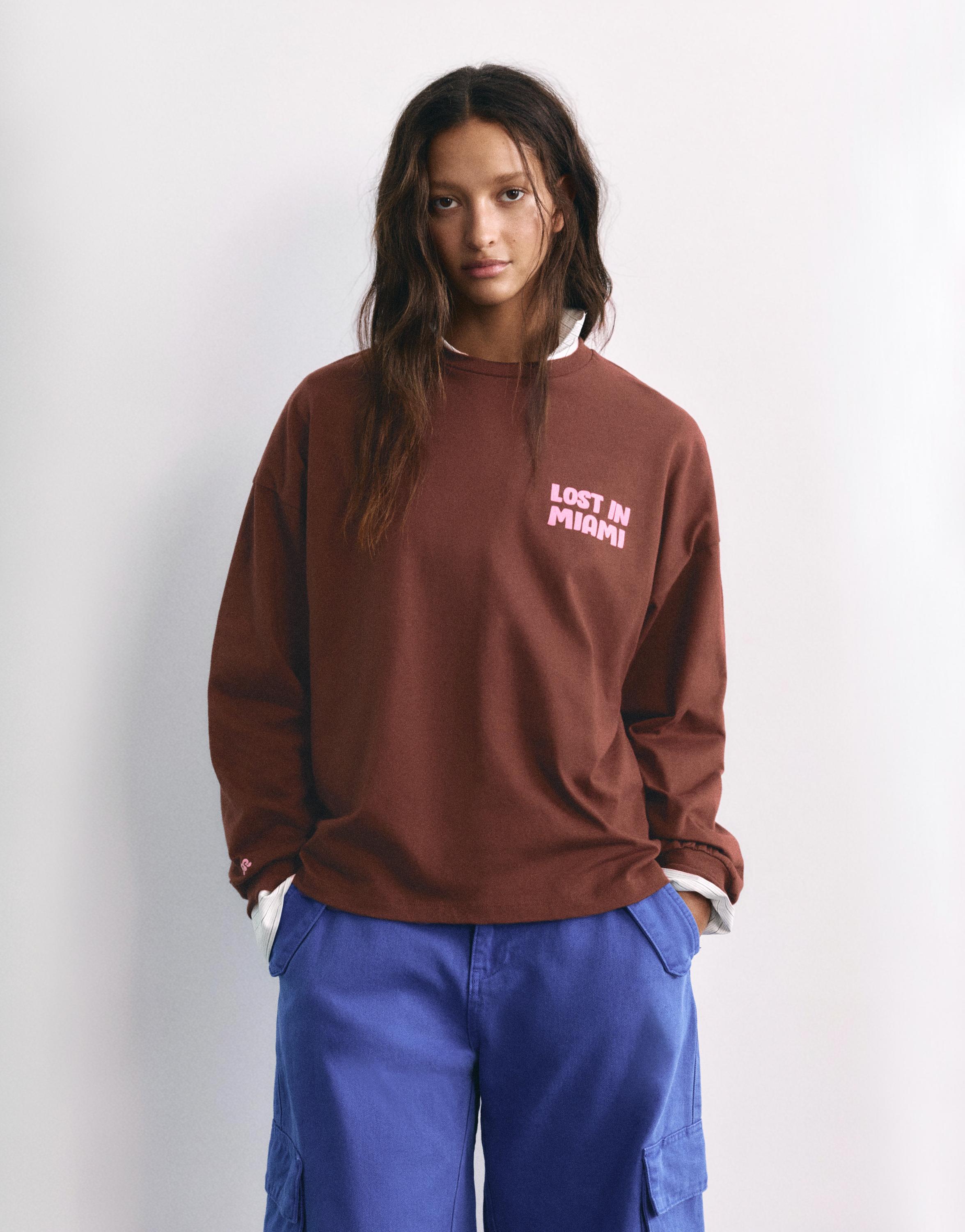 Oversize graphic T-shirt — Brown