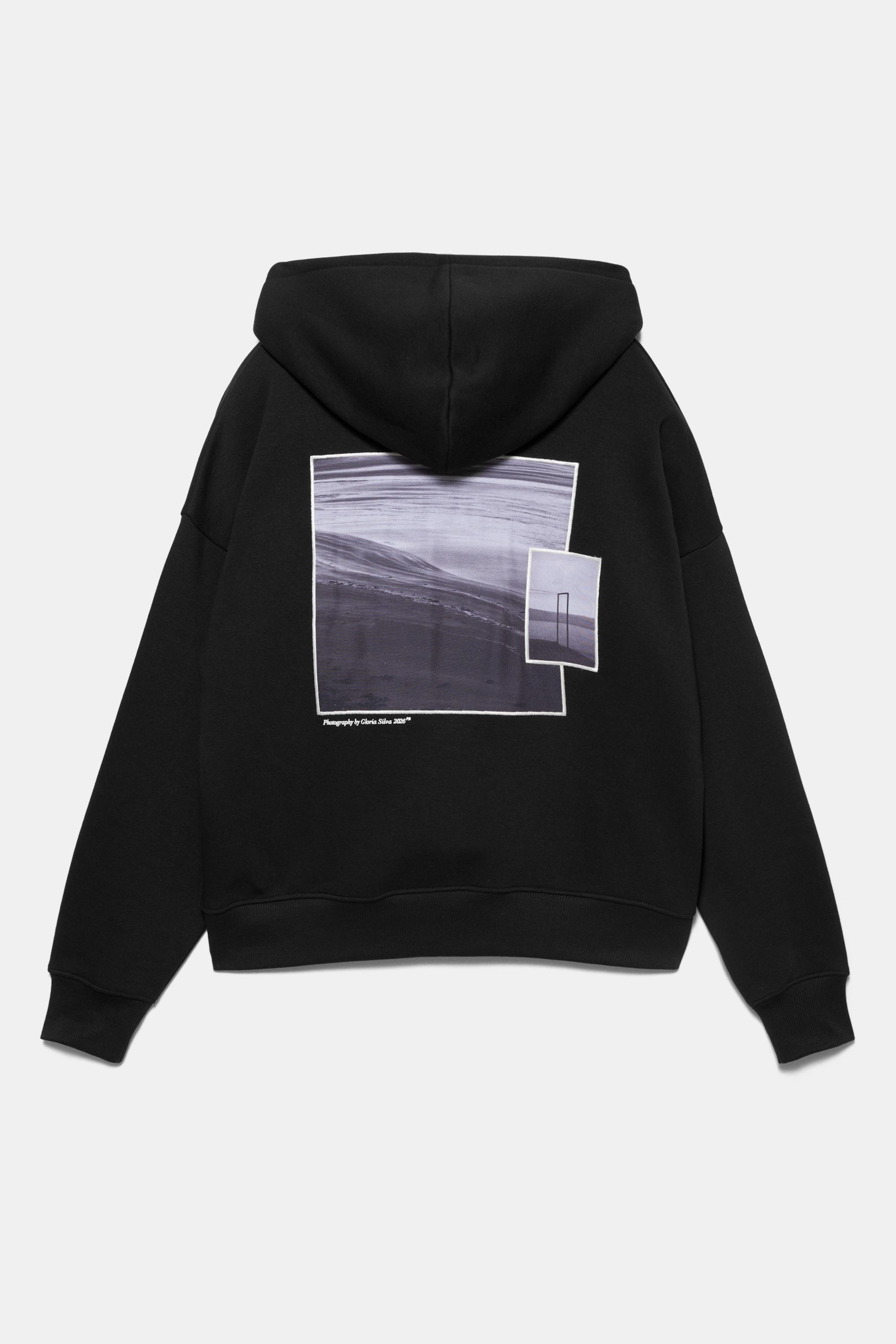 Kapüşonlu grafik sweatshirt - Görsel 4