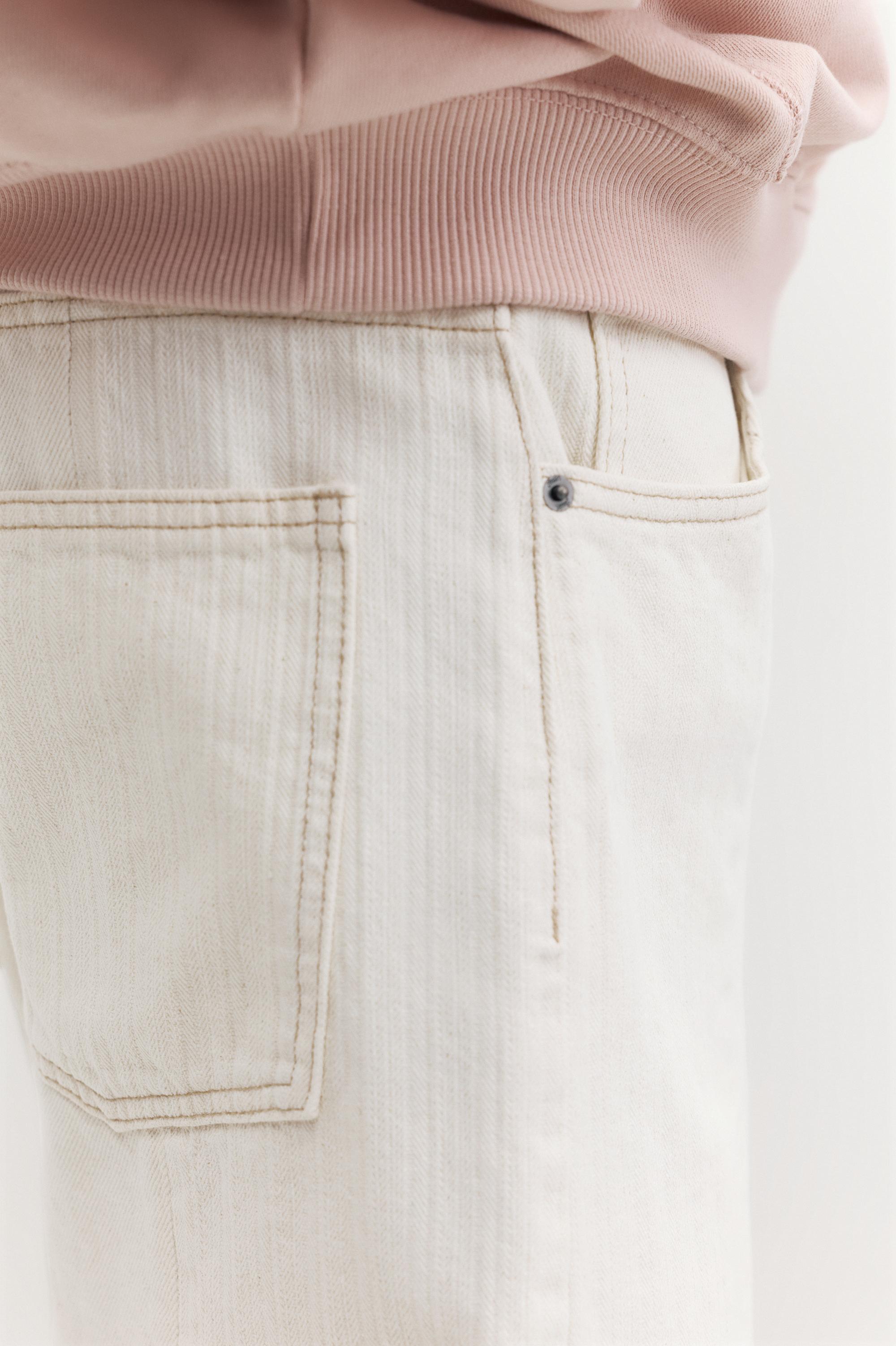 Baggy relaxed denim Bermuda shorts — White