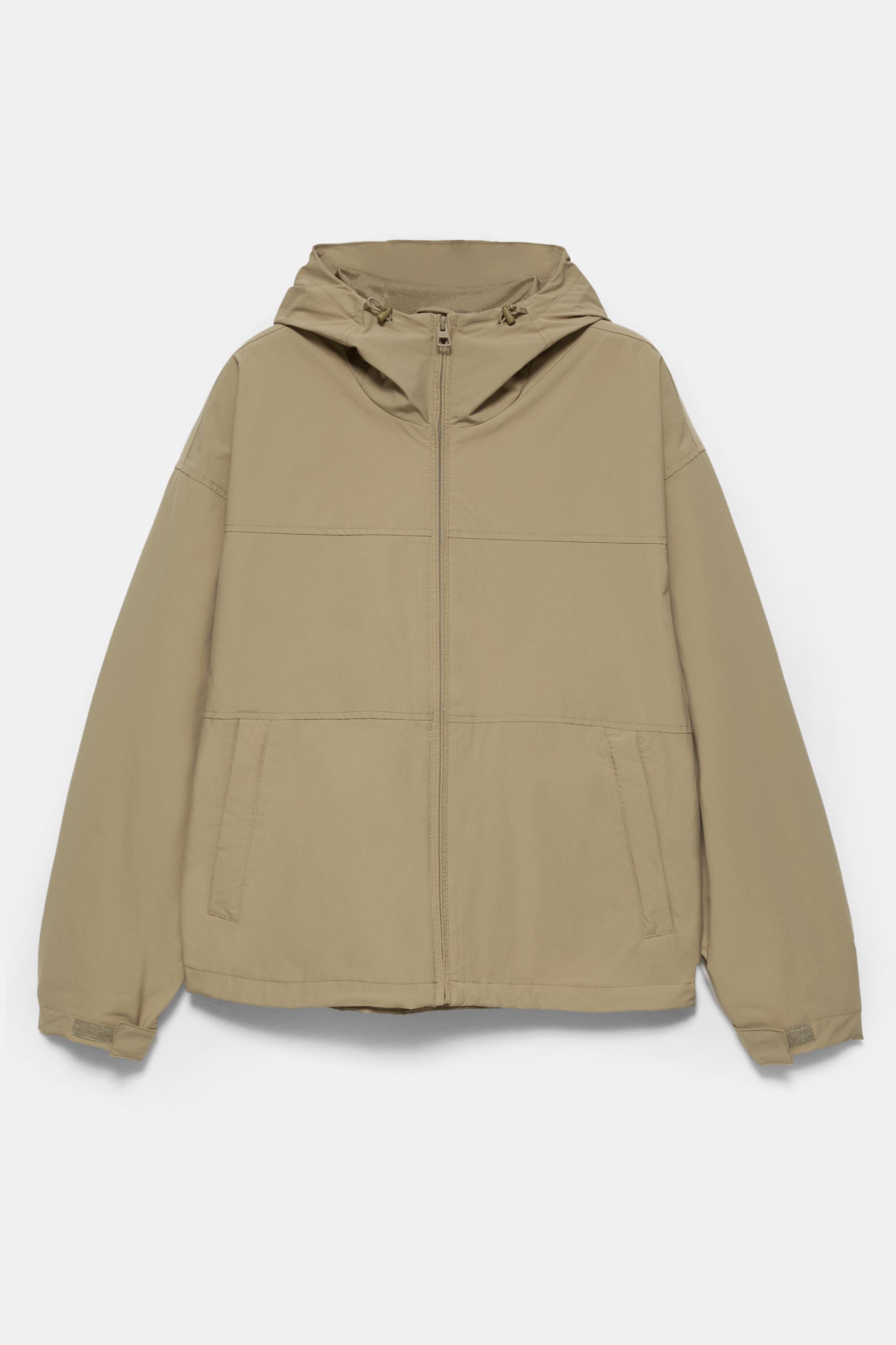 Lightweight hooded raincoat — Sand