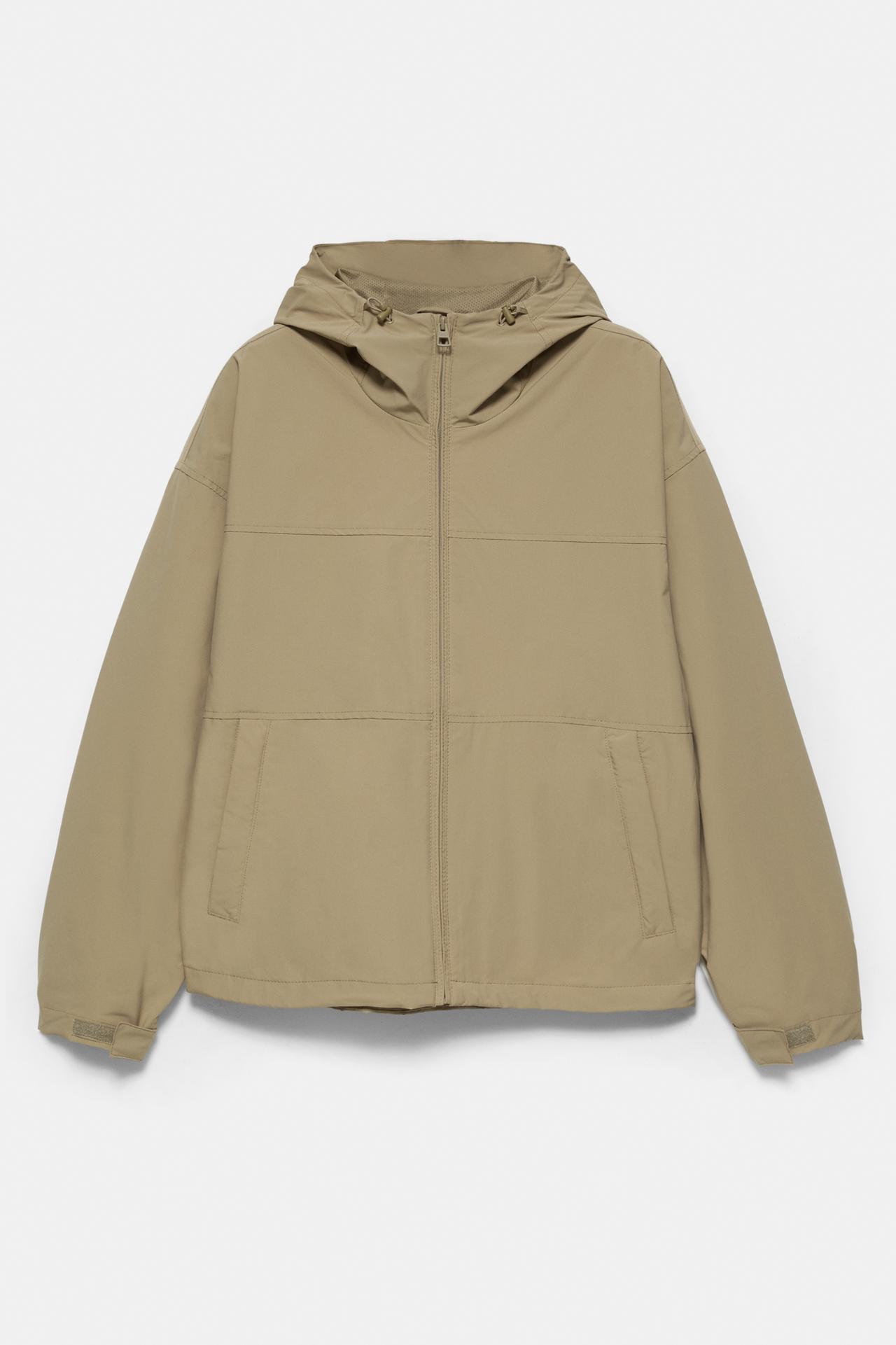 Lightweight hooded raincoat — Sand