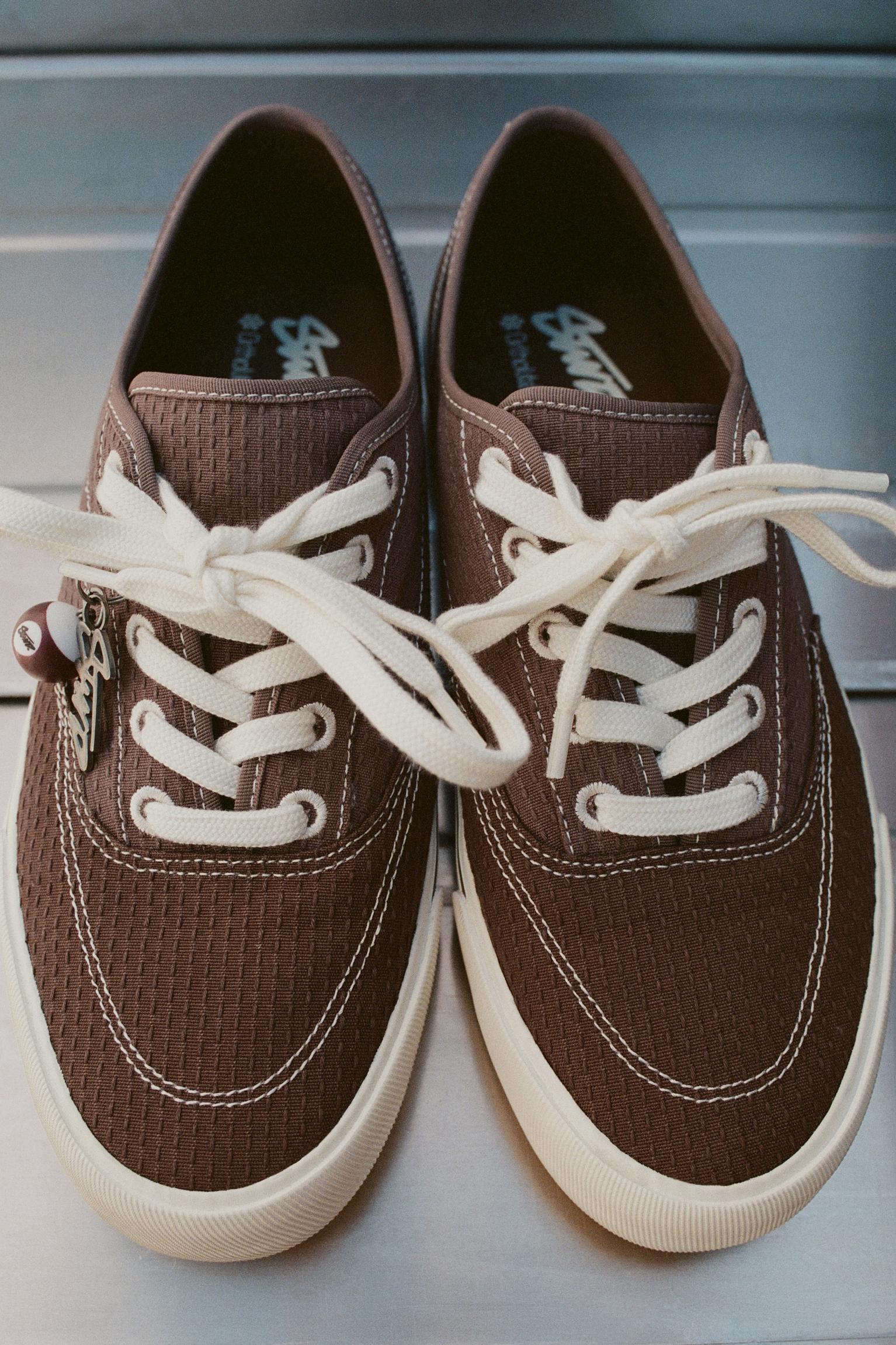 Embellished STWD trainers — Brown