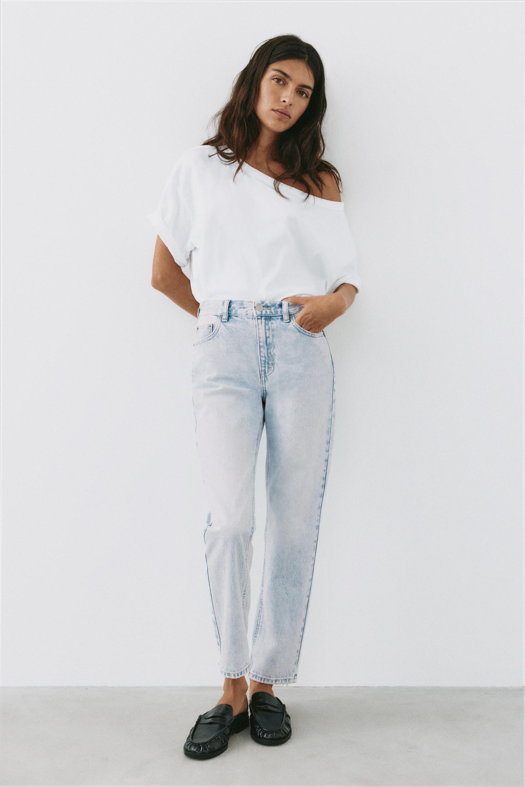 High-waist mom jeans — Pale sky blue