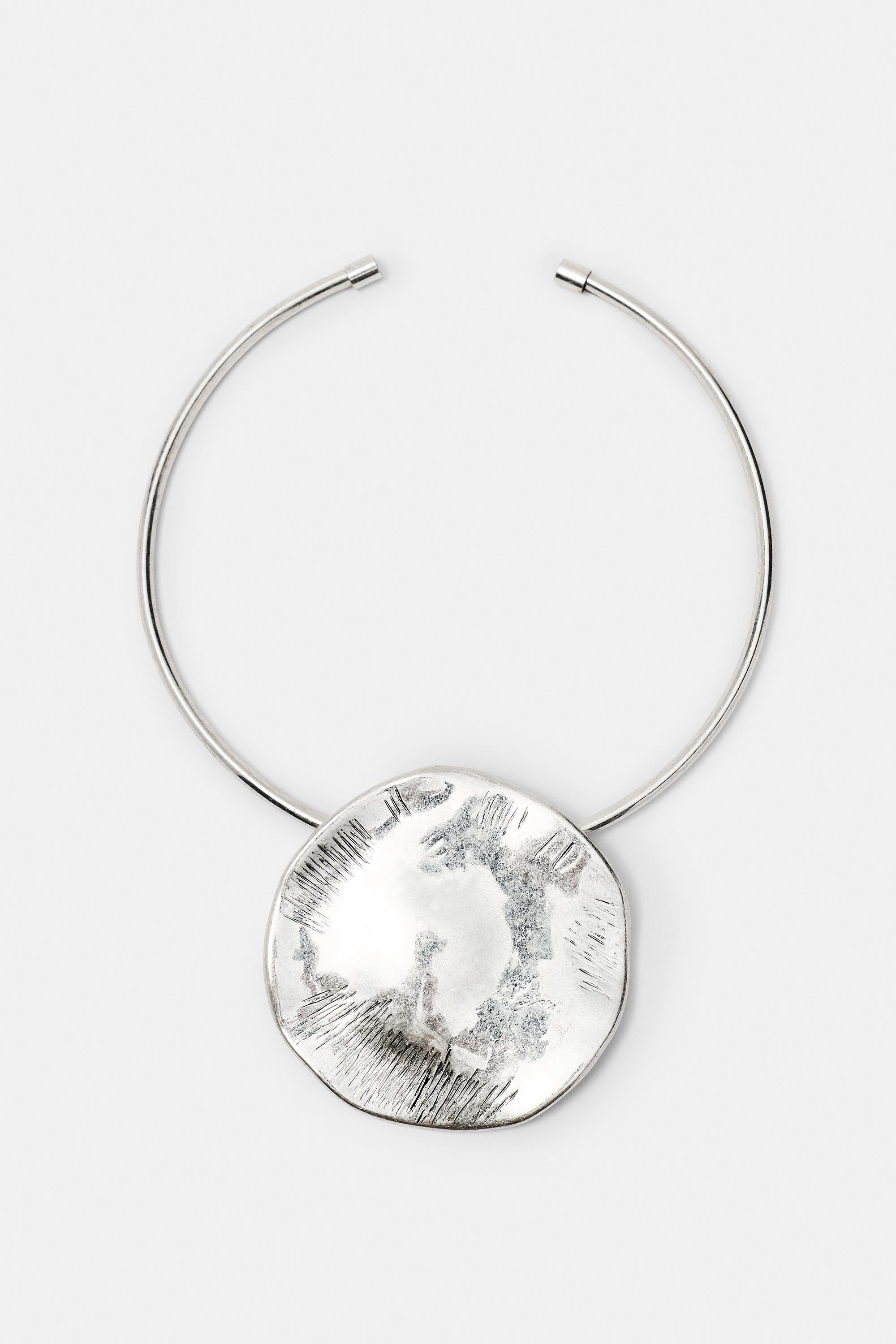 Collana Rigida Con Ciondolo