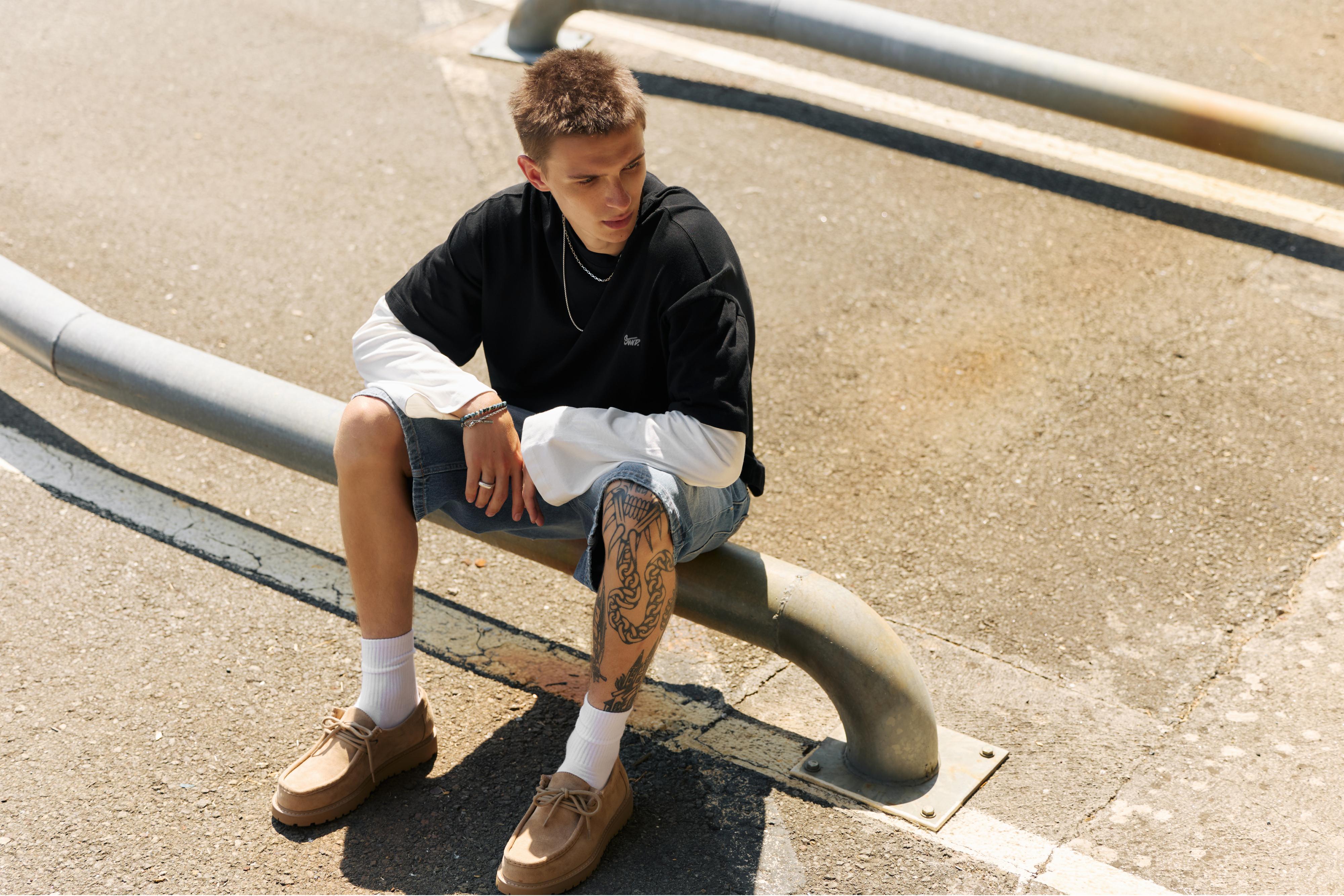 Double sleeve T-shirt — Black