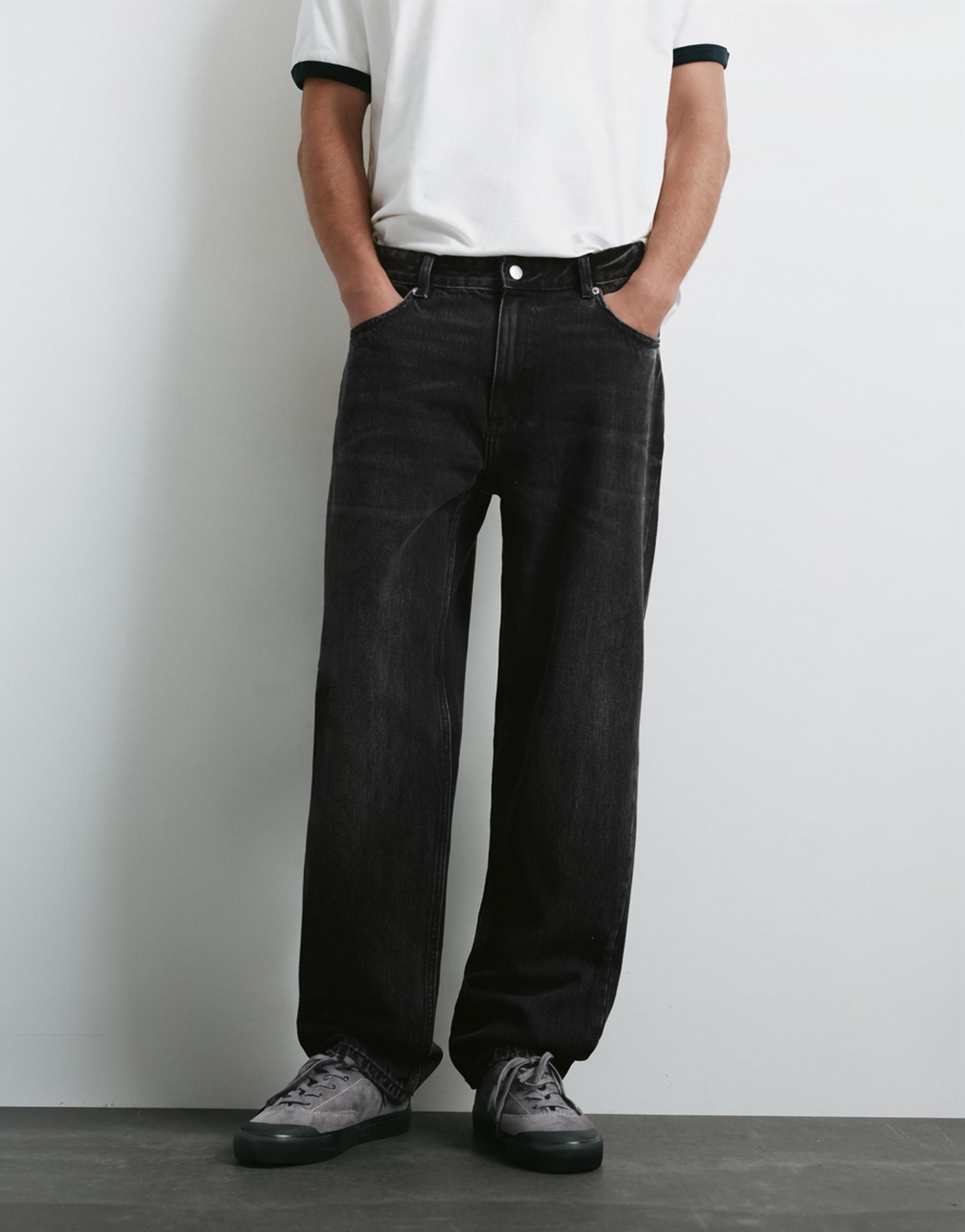 Straight-leg jeans — Faded black