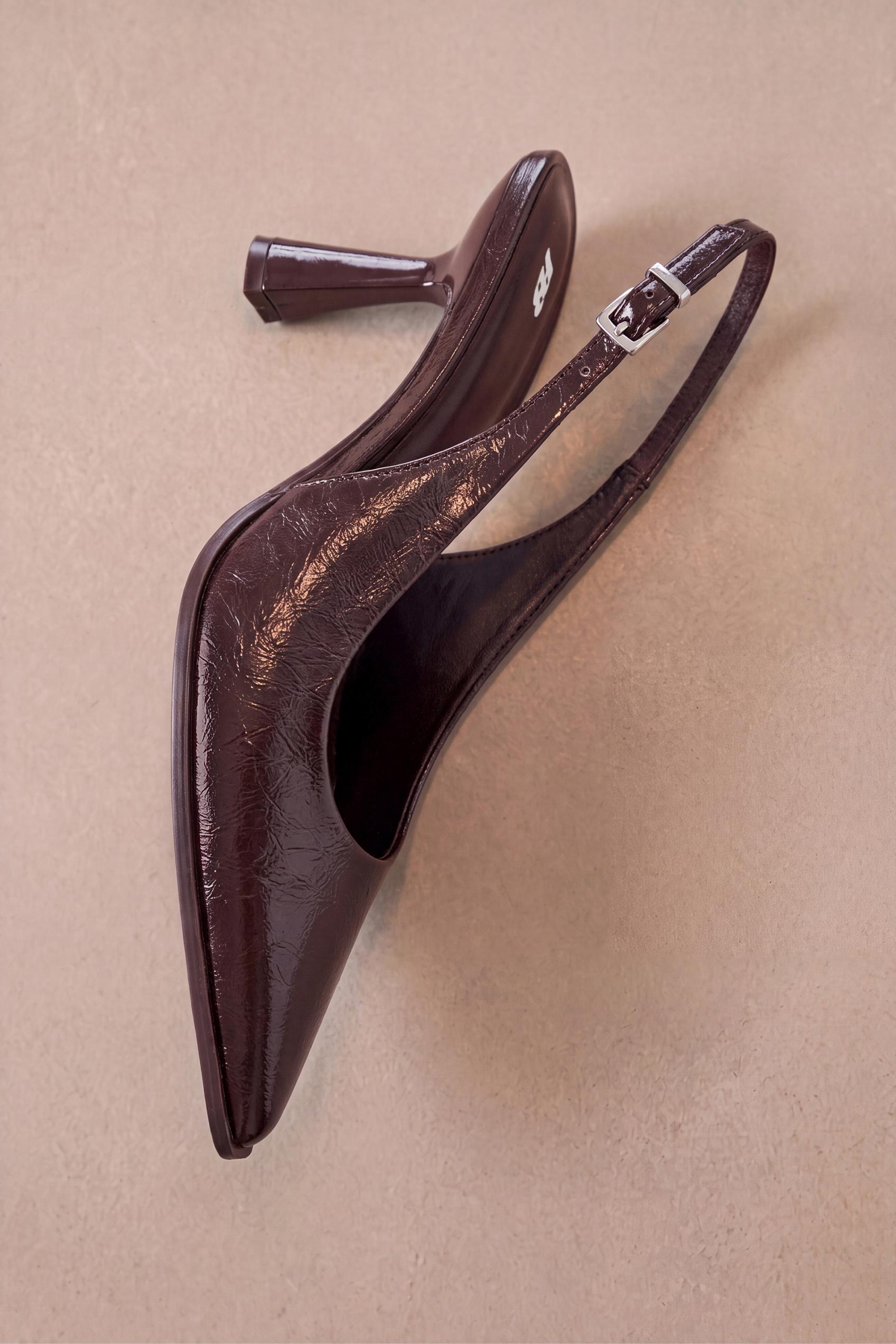 Slingback high heels — Brown