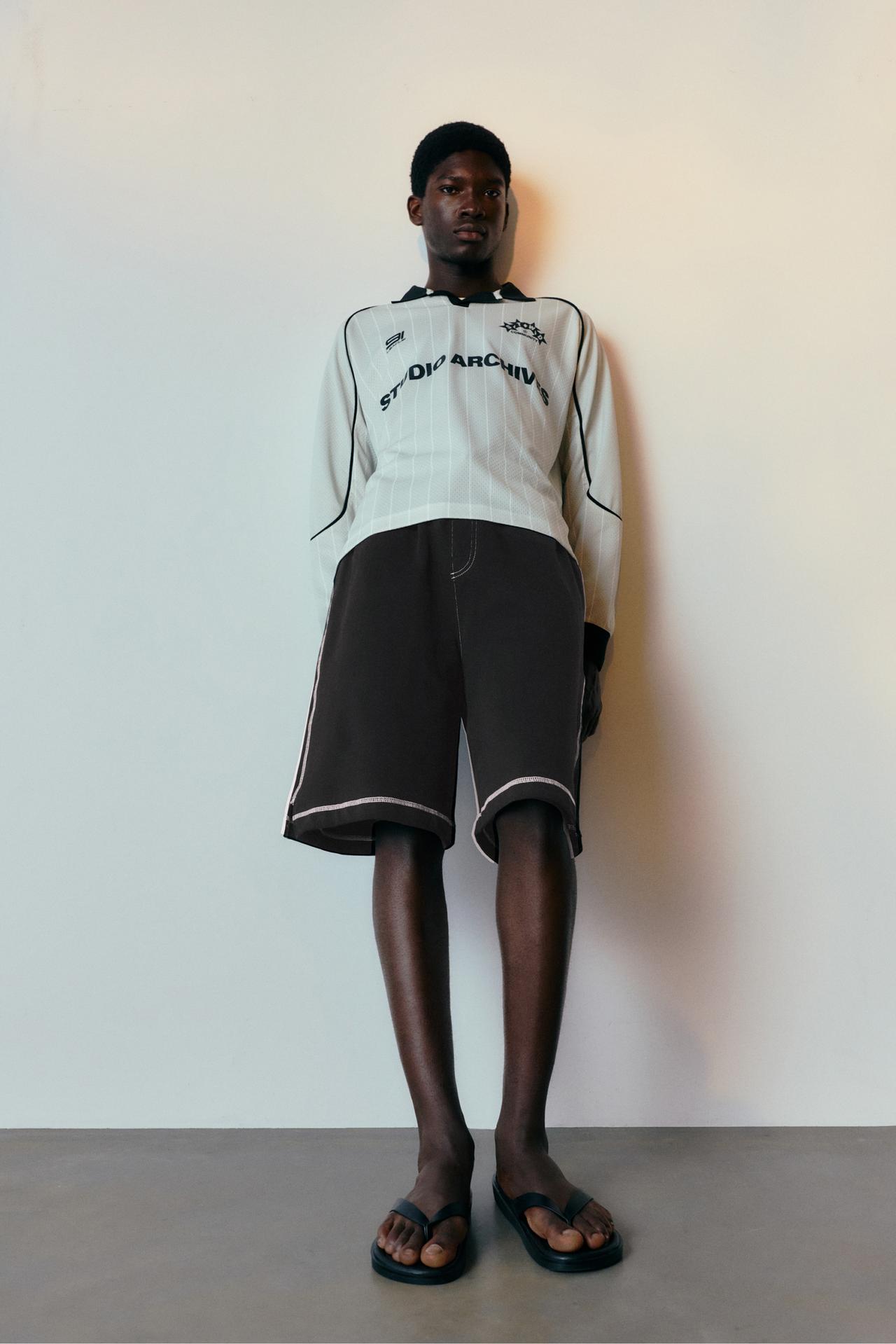 STWD jogger Bermuda shorts with seams — Black
