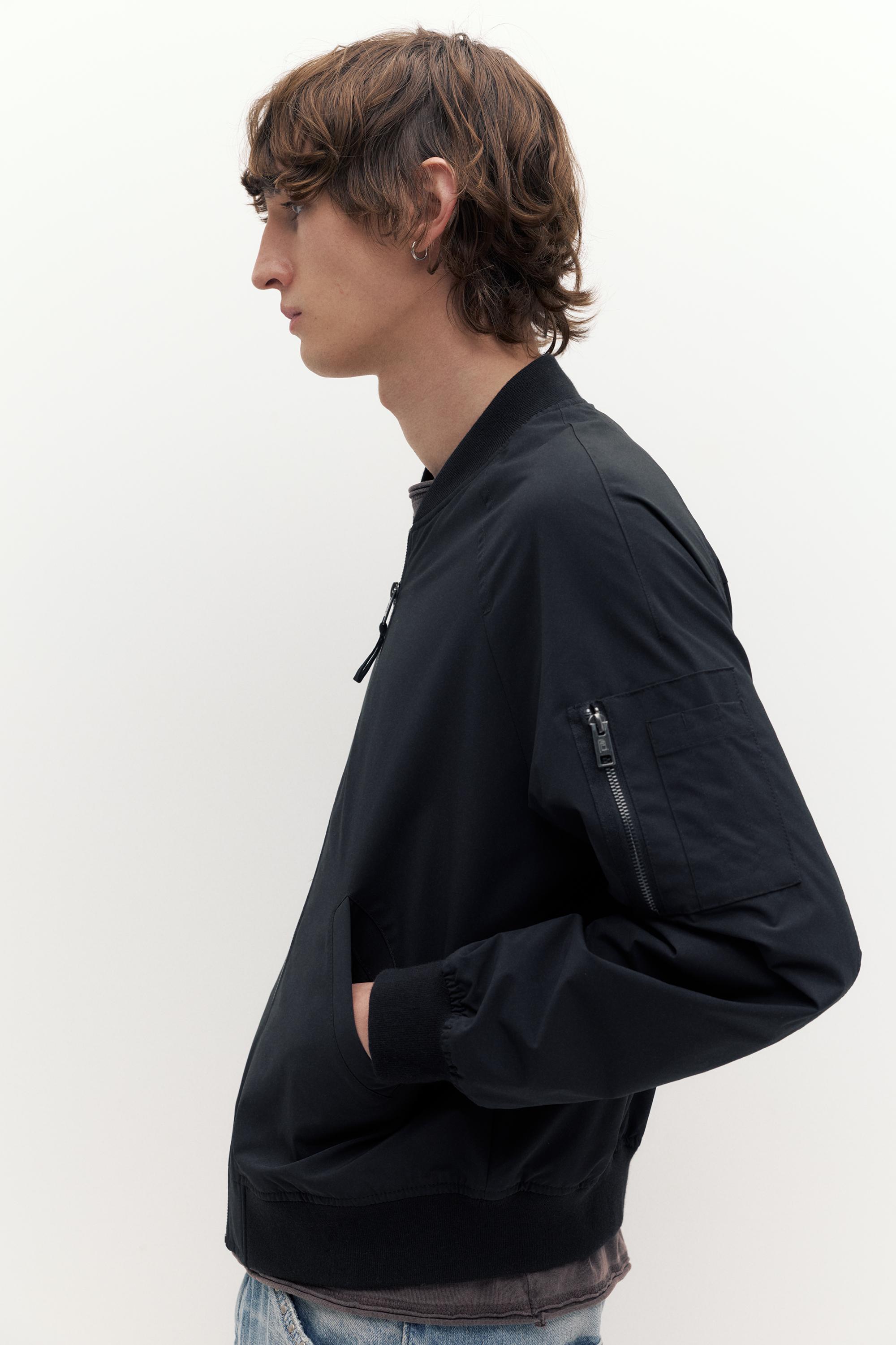 Lightweight bomber jacket — Black