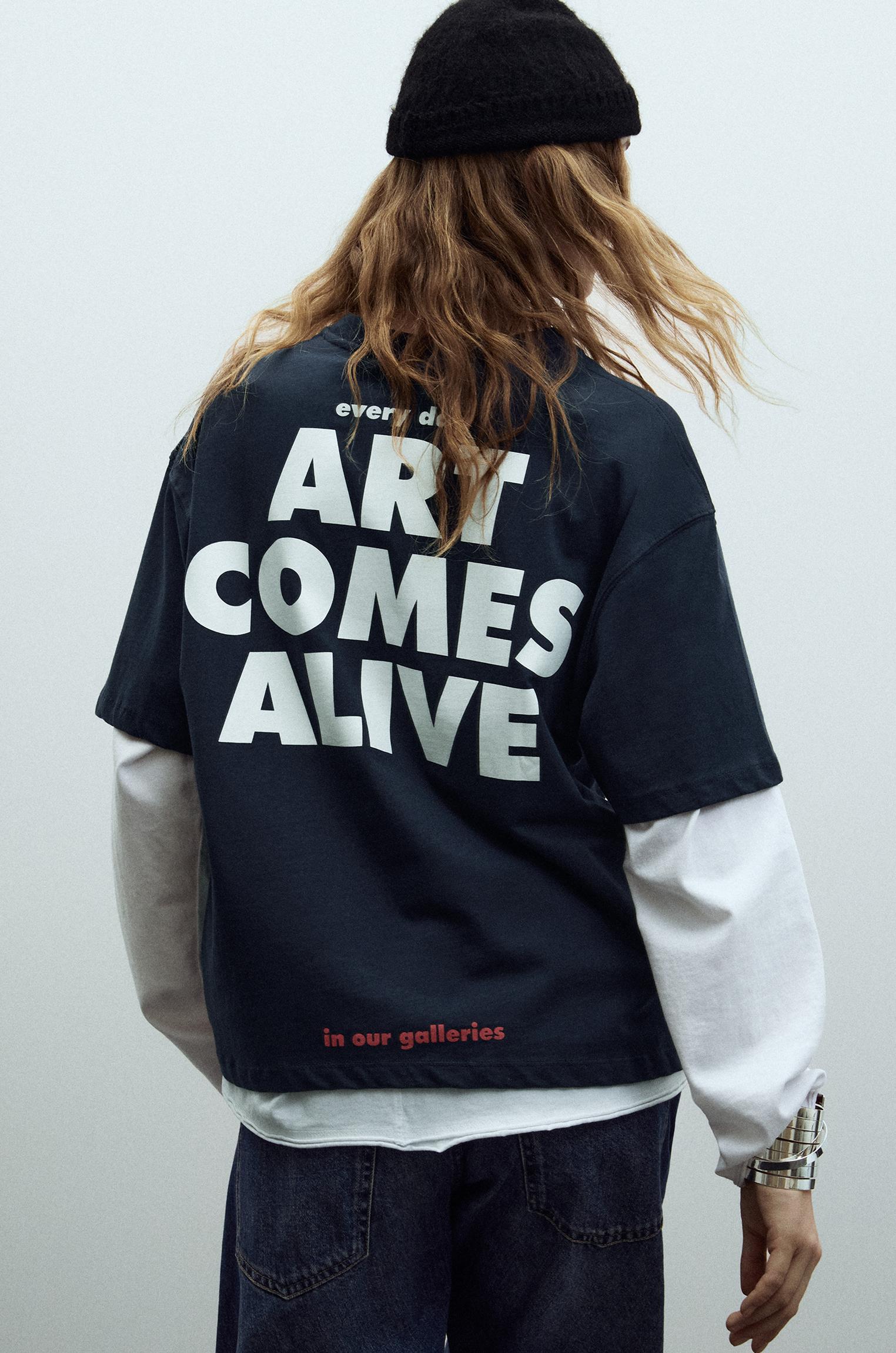 The Met blue T-shirt | Pull&Bear United States