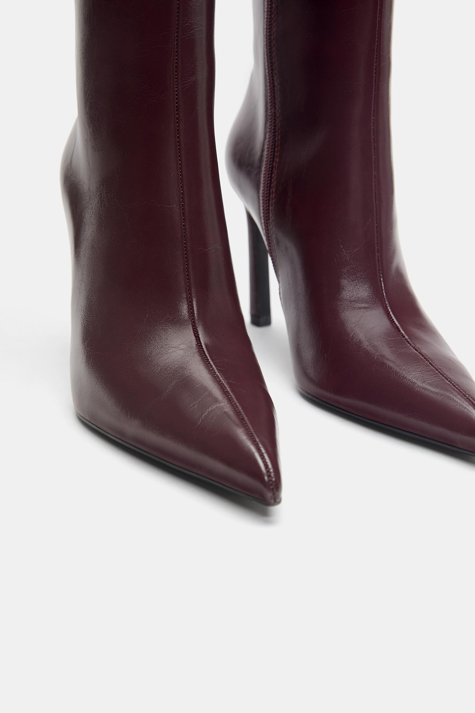 High-heel boots — Burgundy